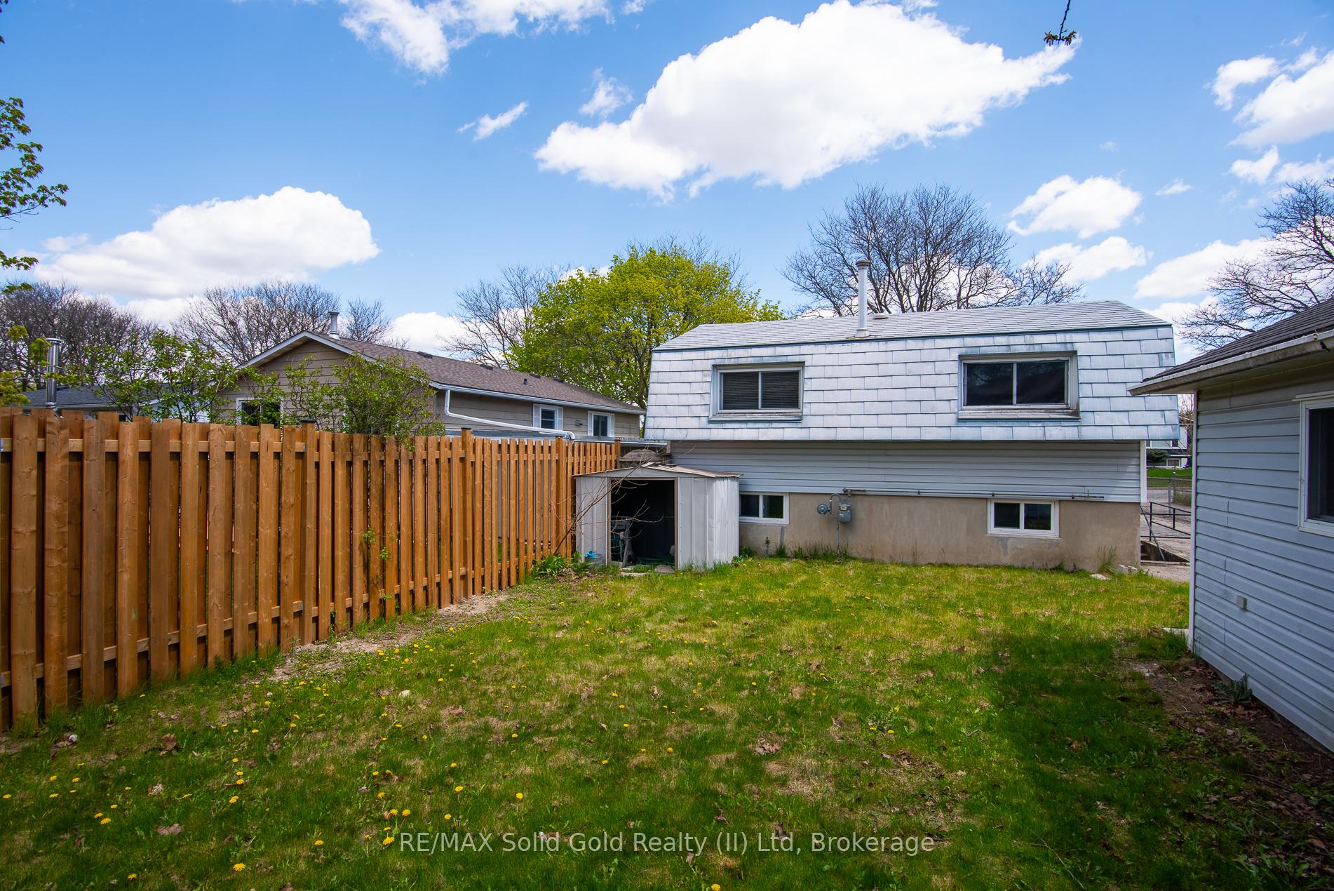 Photo 33 of 87 Christopher Drive, Waterloo, Lincoln Heights — HOMEH