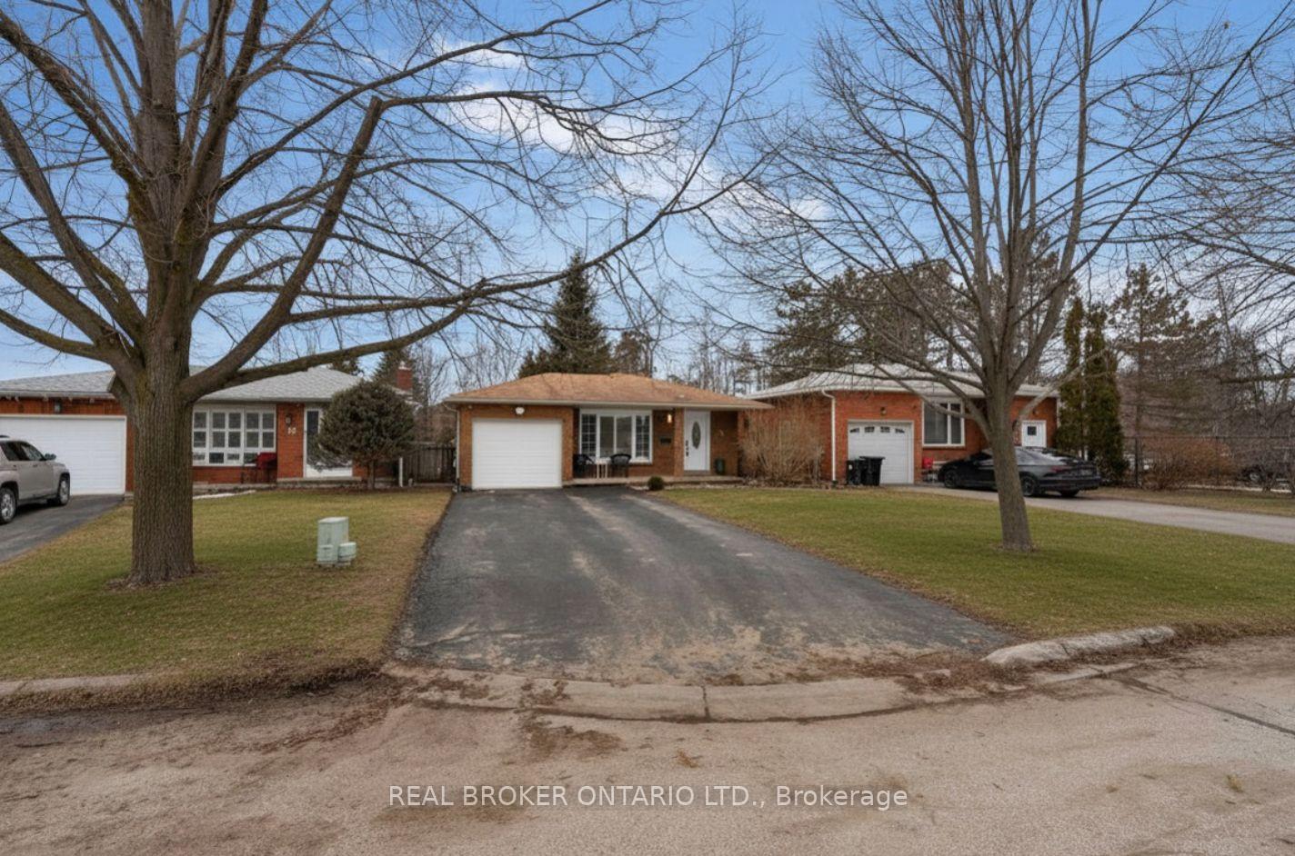 Photo 1 of 15 Buchanan Street, Barrie, Grove East — HOMEH