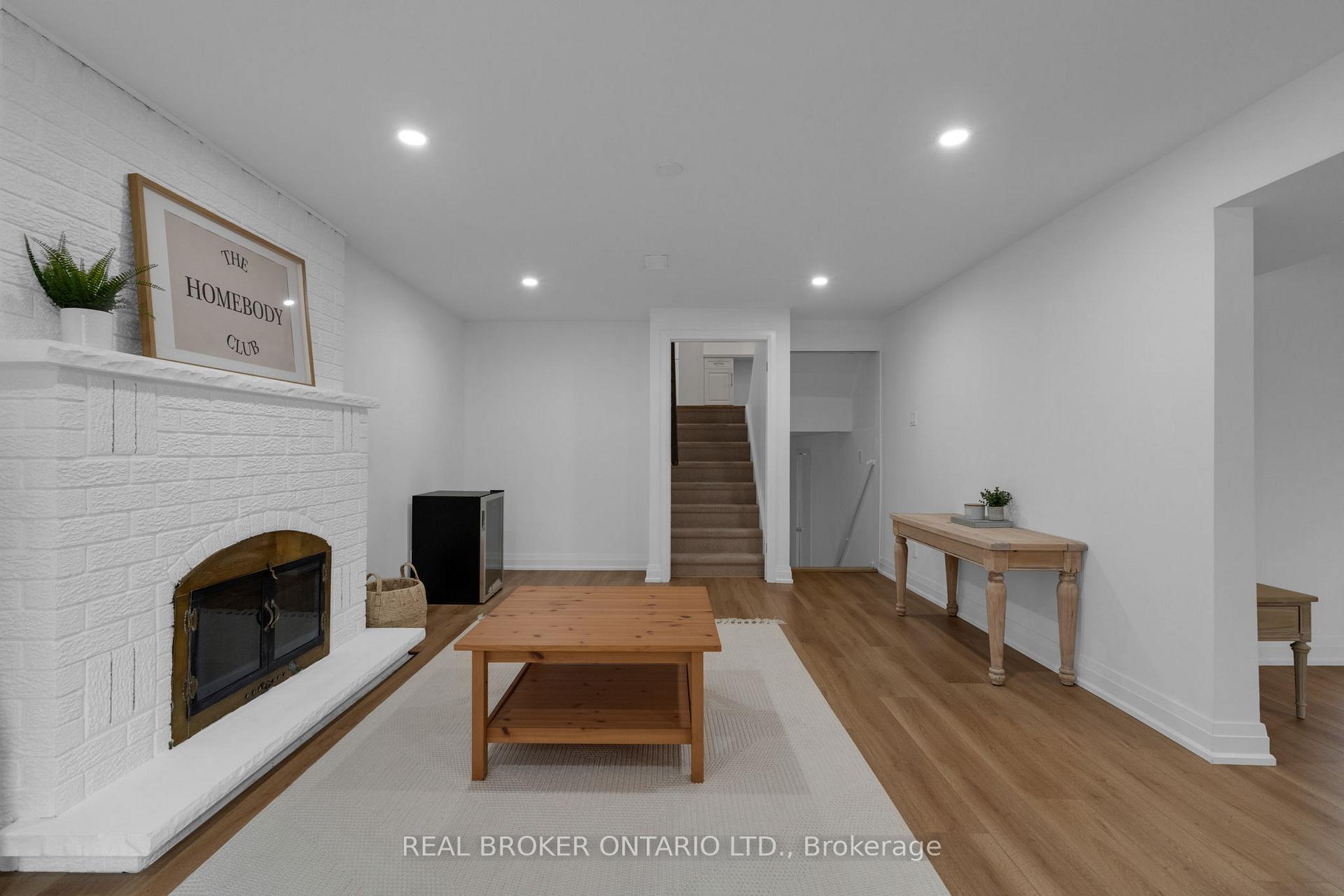 Photo 31 of 15 Buchanan Street, Barrie, Grove East — HOMEH