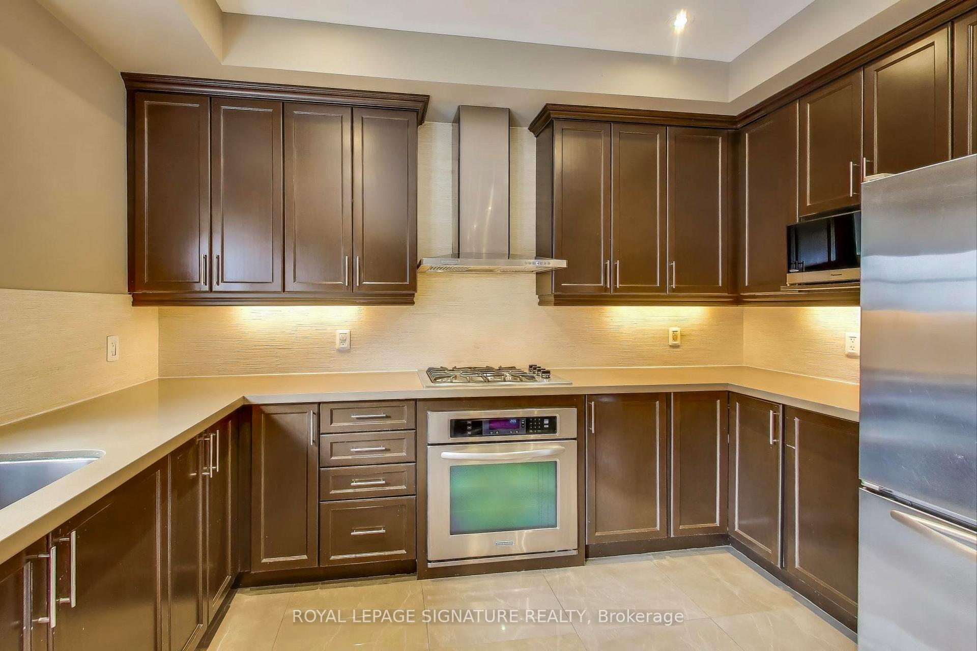 Photo 9 of 14 Bonnycastle Road, Markham, Unionville — HOMEH