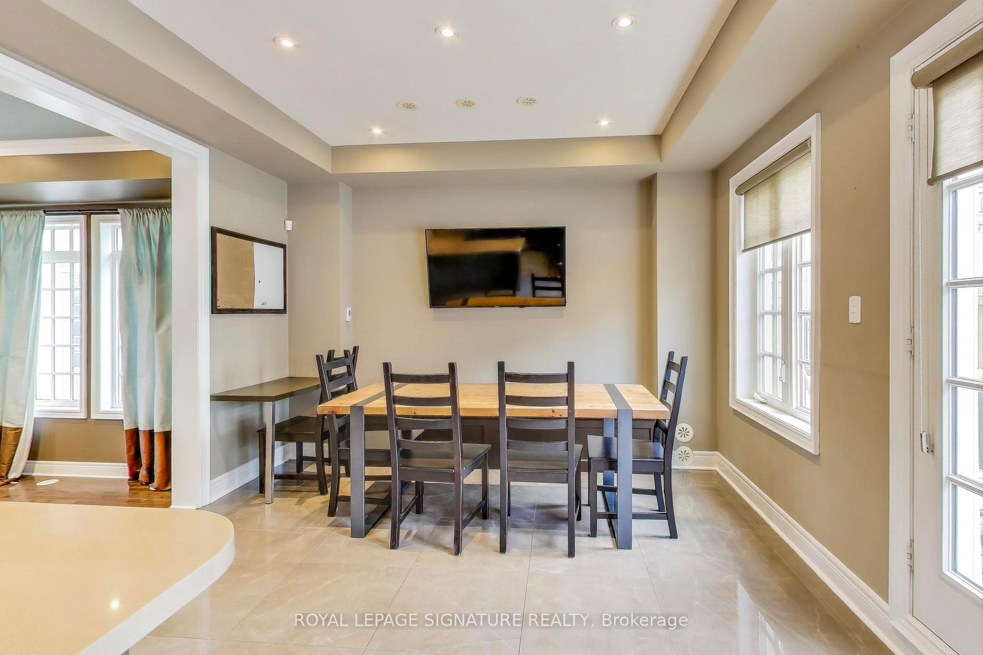 Photo 11 of 14 Bonnycastle Road, Markham, Unionville — HOMEH