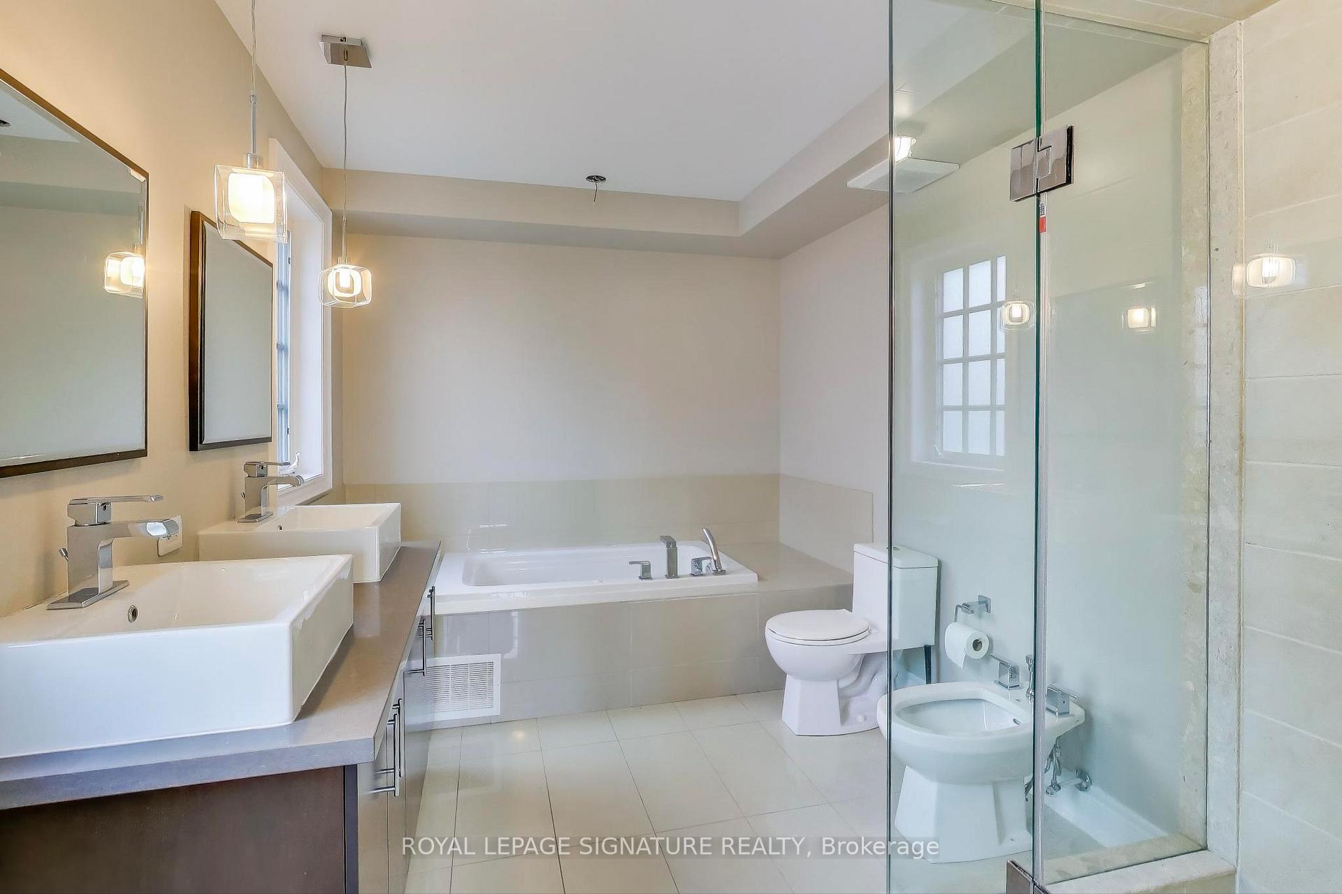Photo 30 of 14 Bonnycastle Road, Markham, Unionville — HOMEH