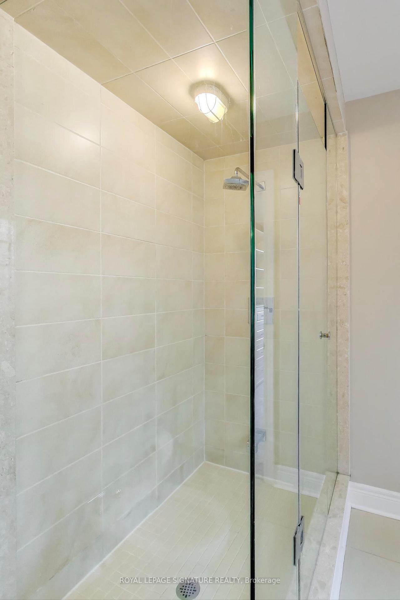 Photo 32 of 14 Bonnycastle Road, Markham, Unionville — HOMEH