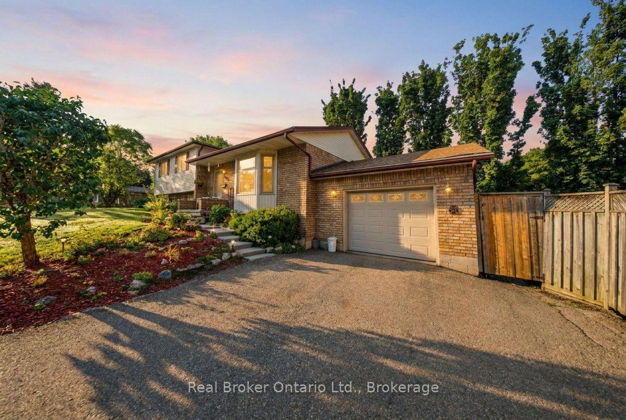 Photo 5 of 134 Frederick Street, Guelph/Eramosa, Rockwood — HOMEH