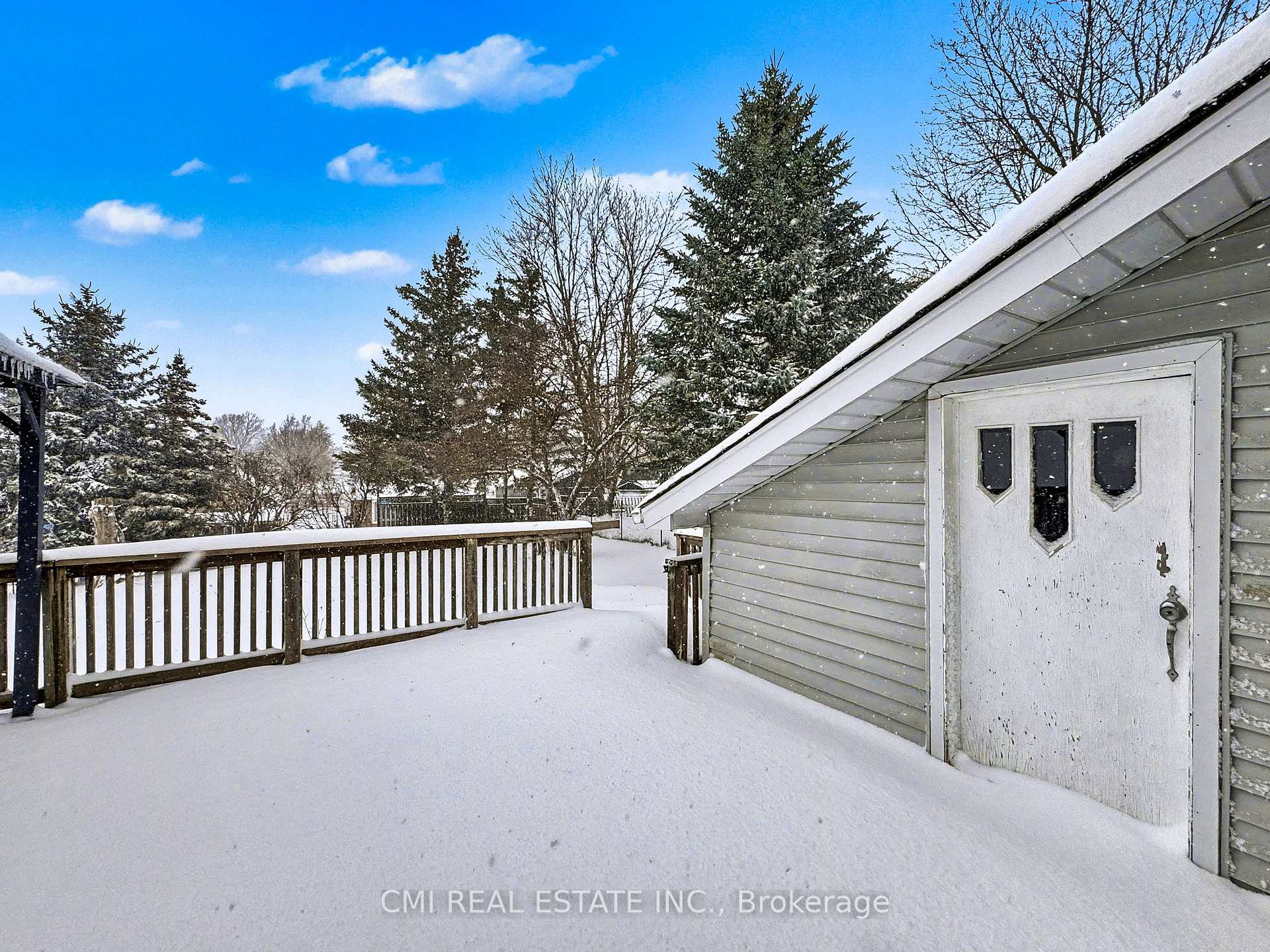 Photo 45 of 76 Main Street E, Mapleton, Rural Mapleton — HOMEH
