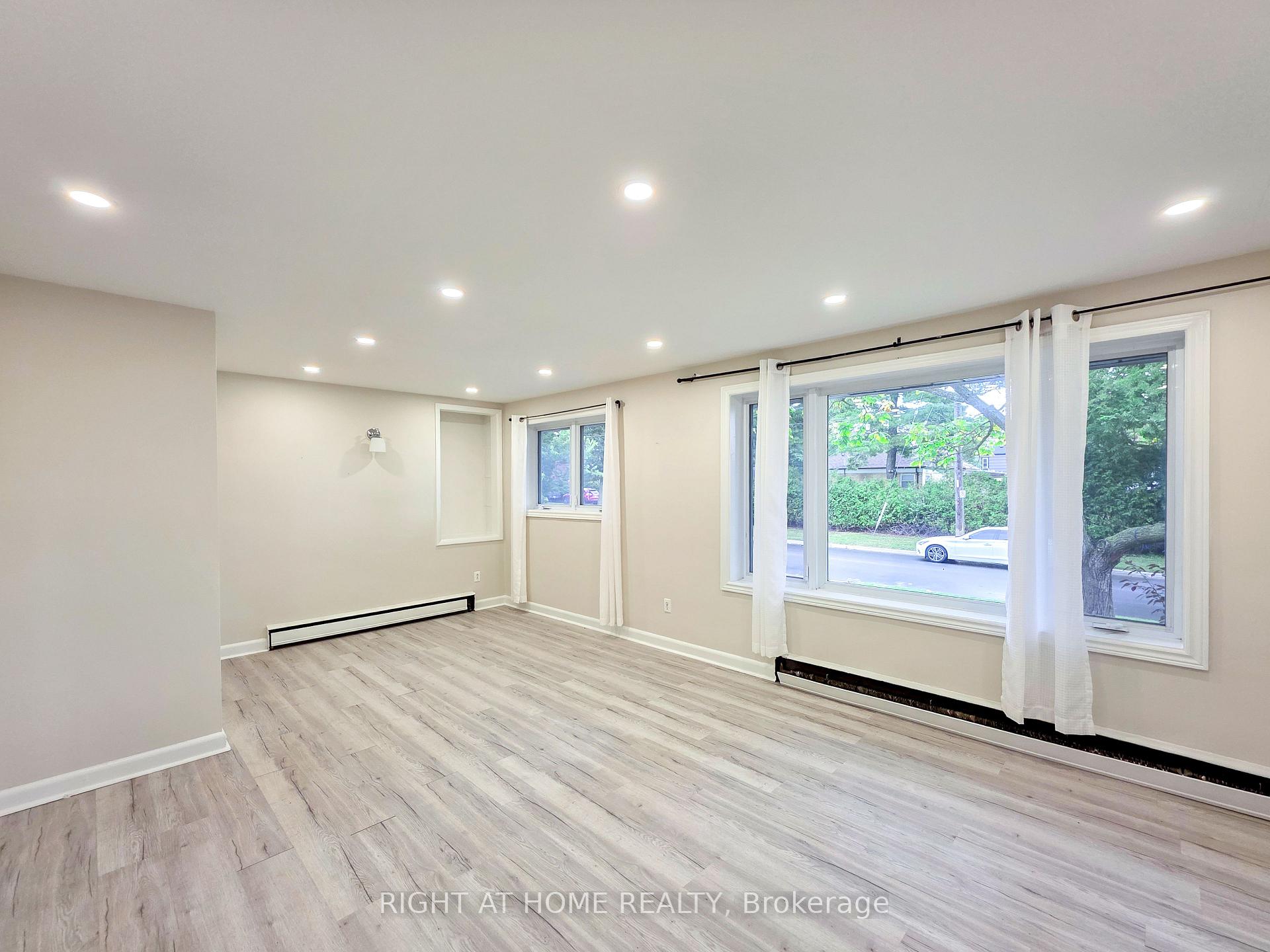 Photo 8 of Unit Main, 708 Carnegie Avenue, Oshawa, Centennial — HOMEH