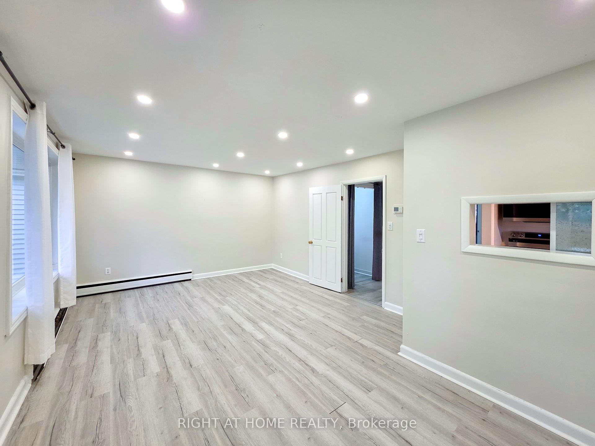 Photo 10 of Unit Main, 708 Carnegie Avenue, Oshawa, Centennial — HOMEH