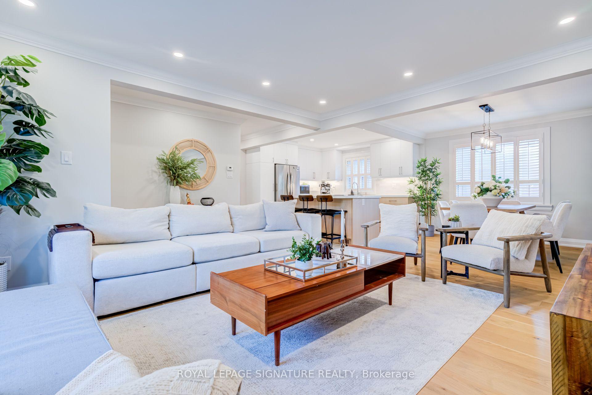 Photo 5 of 1316 Kipling Avenue, Etobicoke, Princess-Rosethorn — HOMEH