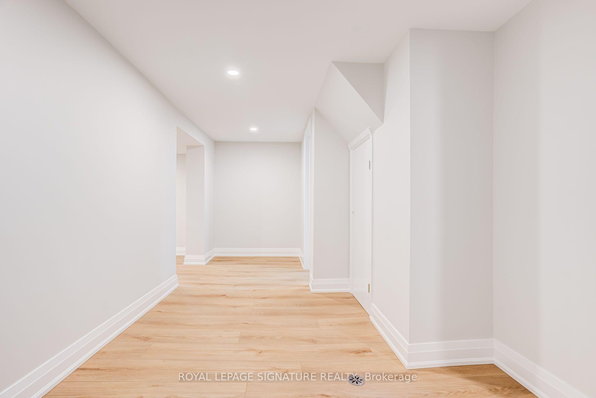 Photo 24 of 1316 Kipling Avenue, Etobicoke, Princess-Rosethorn — HOMEH