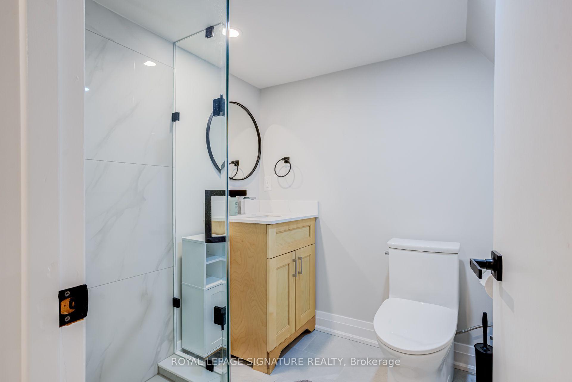 Photo 33 of 1316 Kipling Avenue, Etobicoke, Princess-Rosethorn — HOMEH