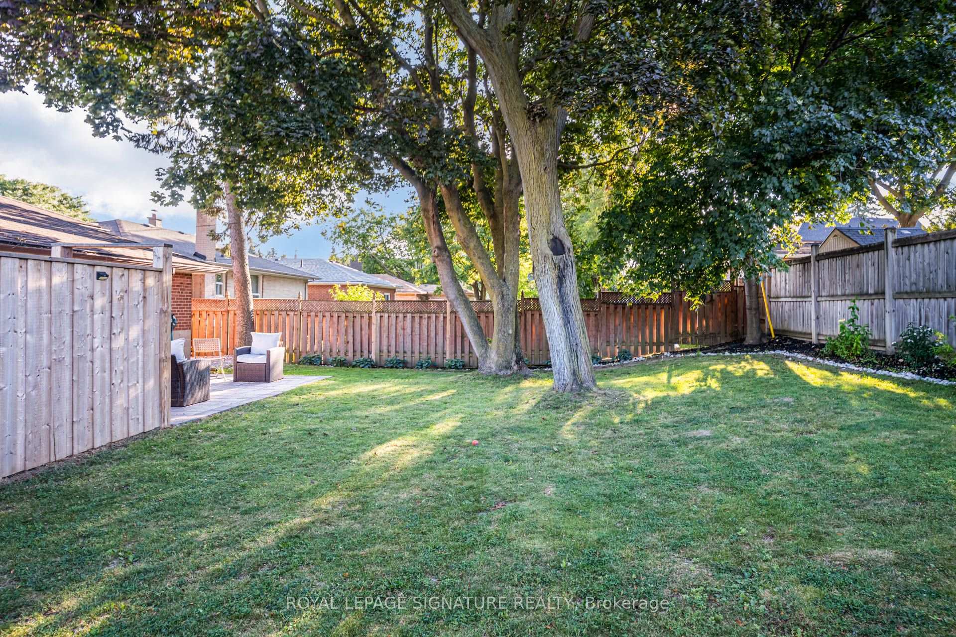 Photo 43 of 1316 Kipling Avenue, Etobicoke, Princess-Rosethorn — HOMEH