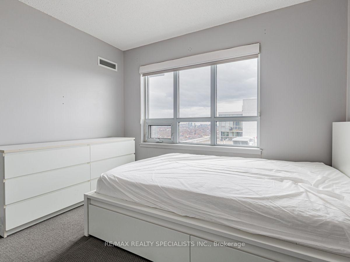 Photo 18 of Unit 1302, 816 Lansdowne Avenue, Toronto, Dovercourt-Wallace Emerson-Junction — HOMEH