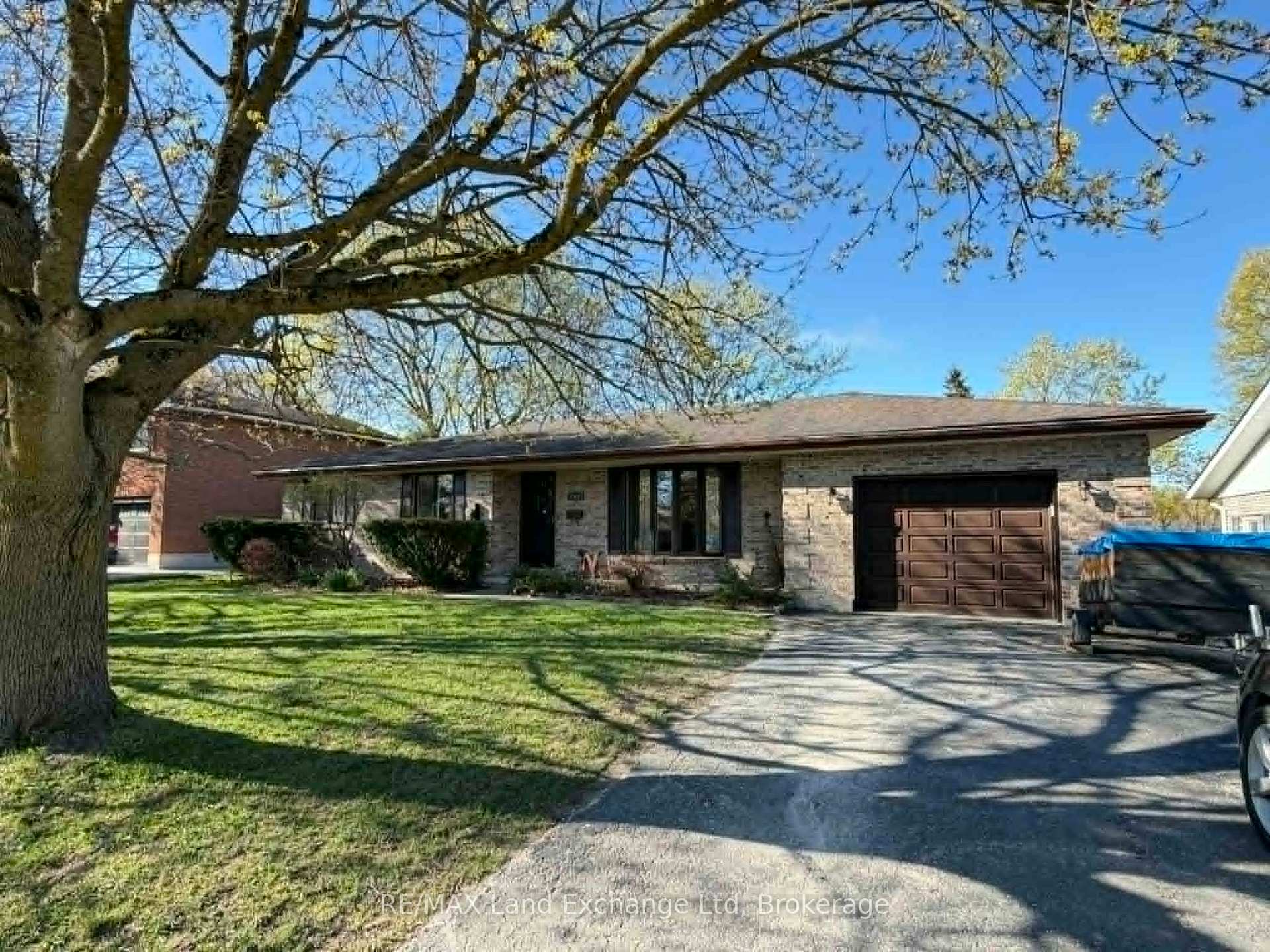 Photo 1 of 142 Charles Street, North Huron, Wingham — HOMEH
