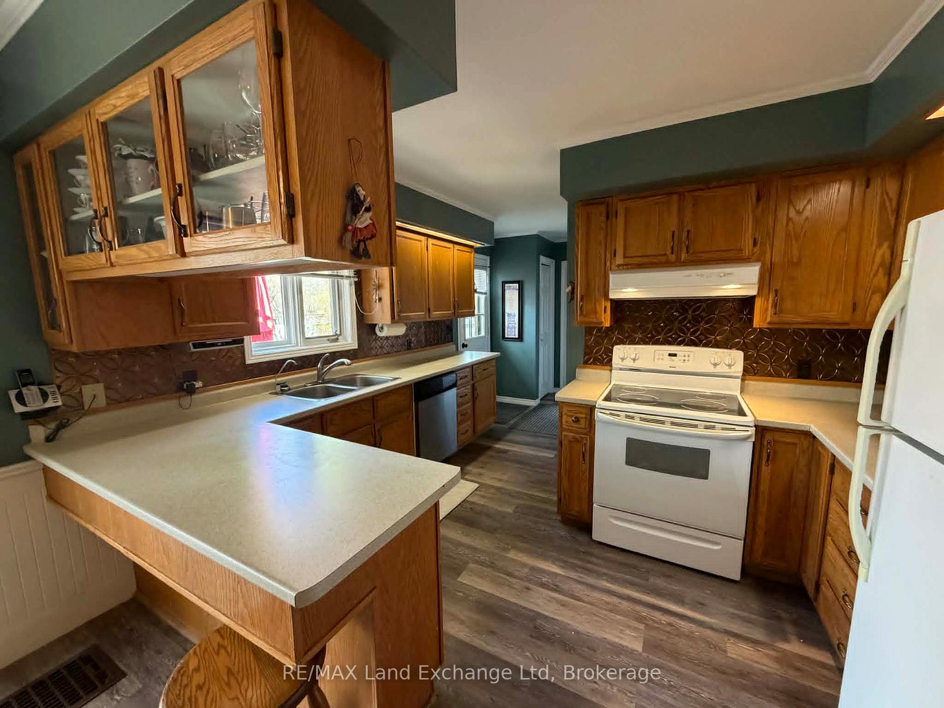 Photo 7 of 142 Charles Street, North Huron, Wingham — HOMEH