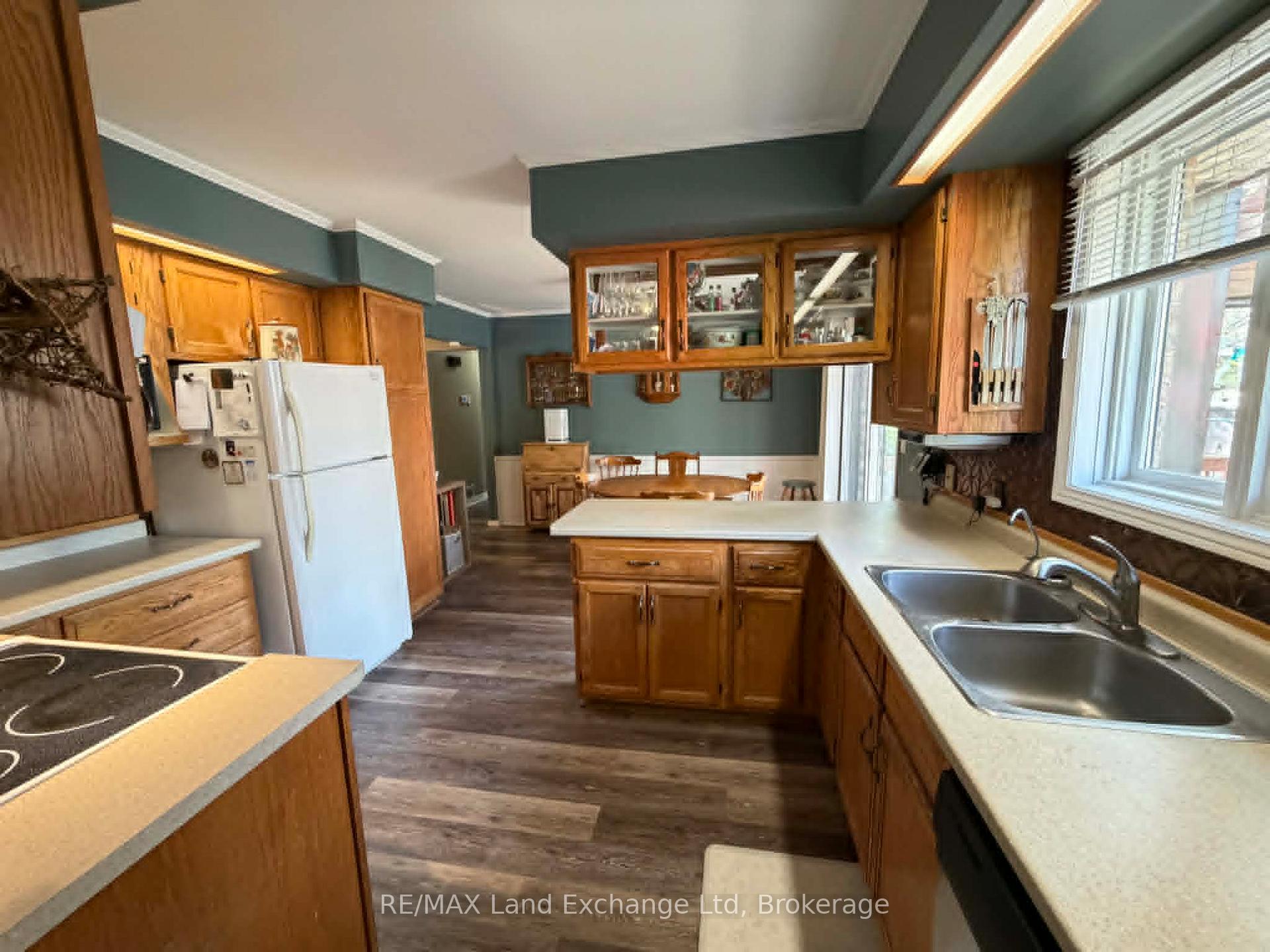 Photo 11 of 142 Charles Street, North Huron, Wingham — HOMEH