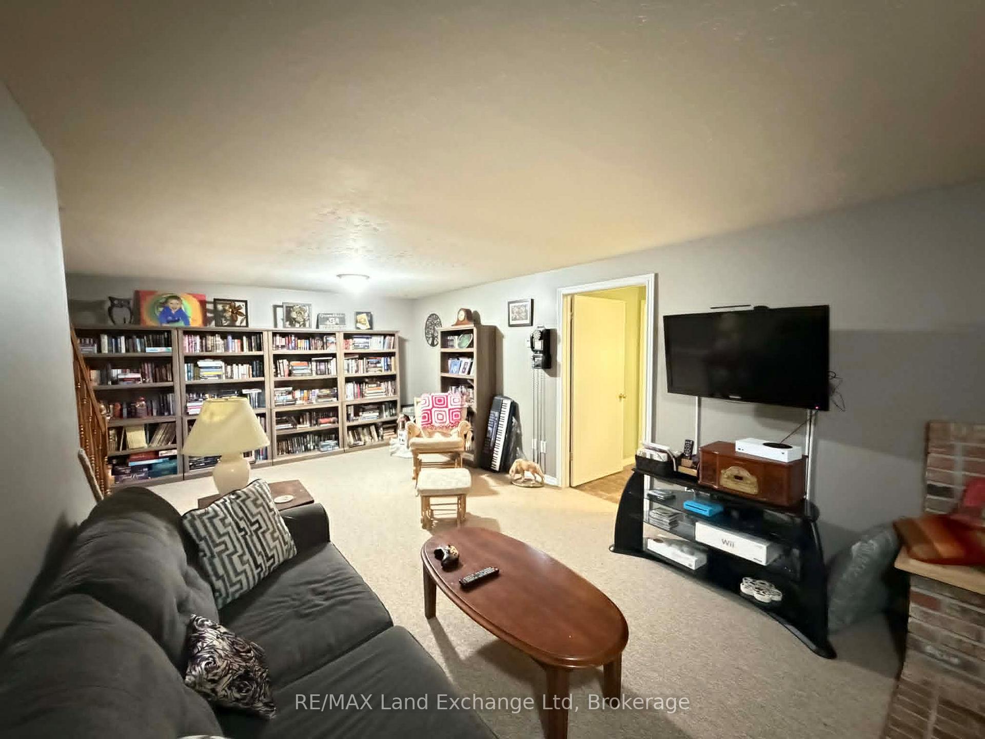 Photo 20 of 142 Charles Street, North Huron, Wingham — HOMEH