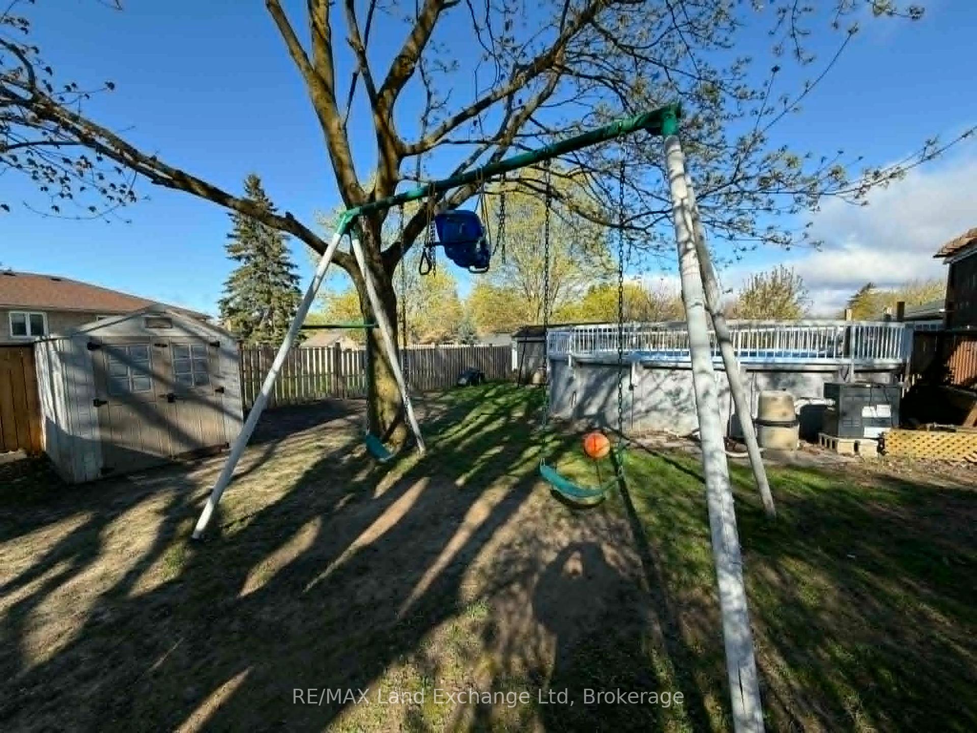 Photo 31 of 142 Charles Street, North Huron, Wingham — HOMEH