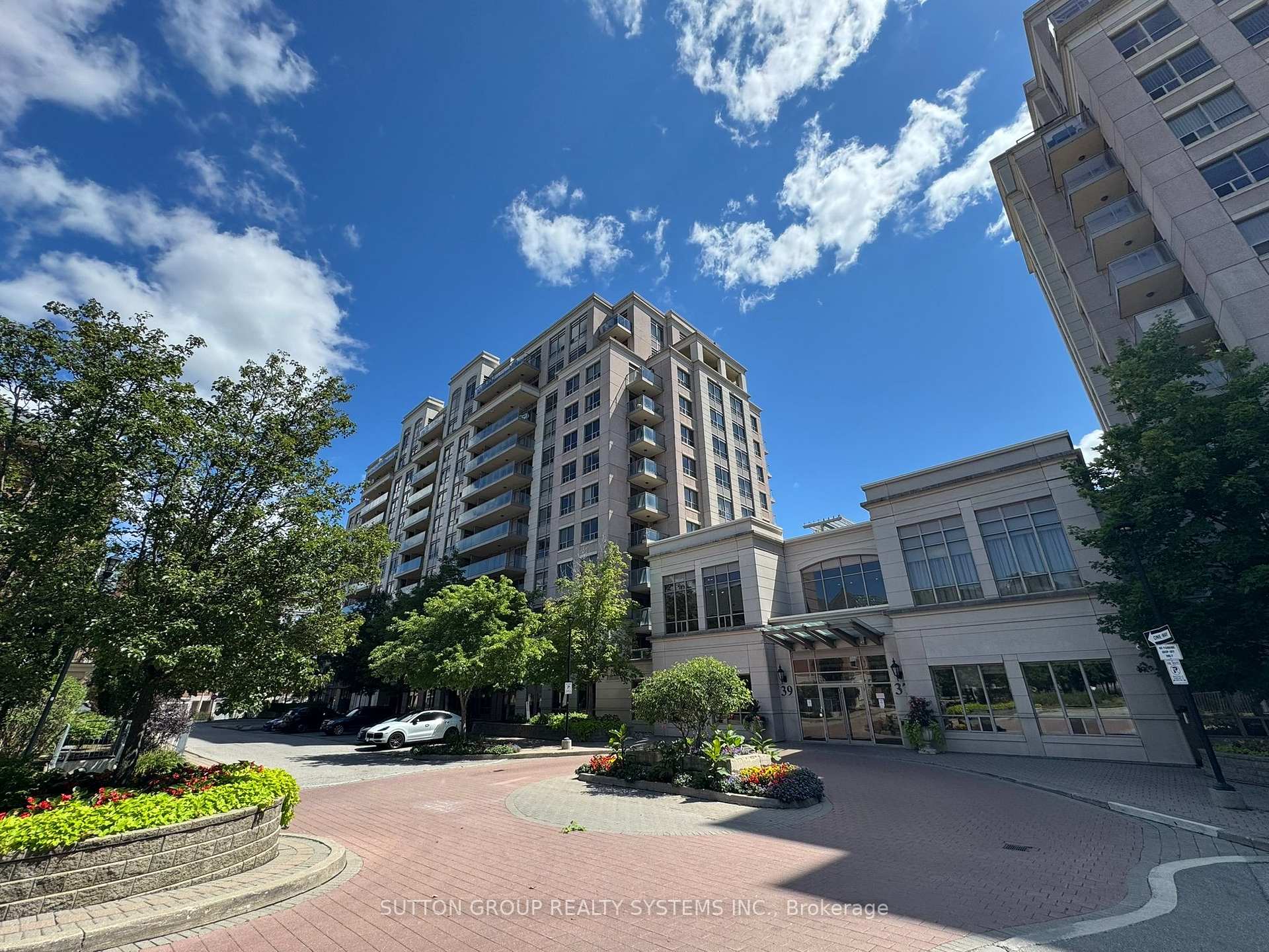 Photo of Unit LPH5, 39 Galleria Parkway