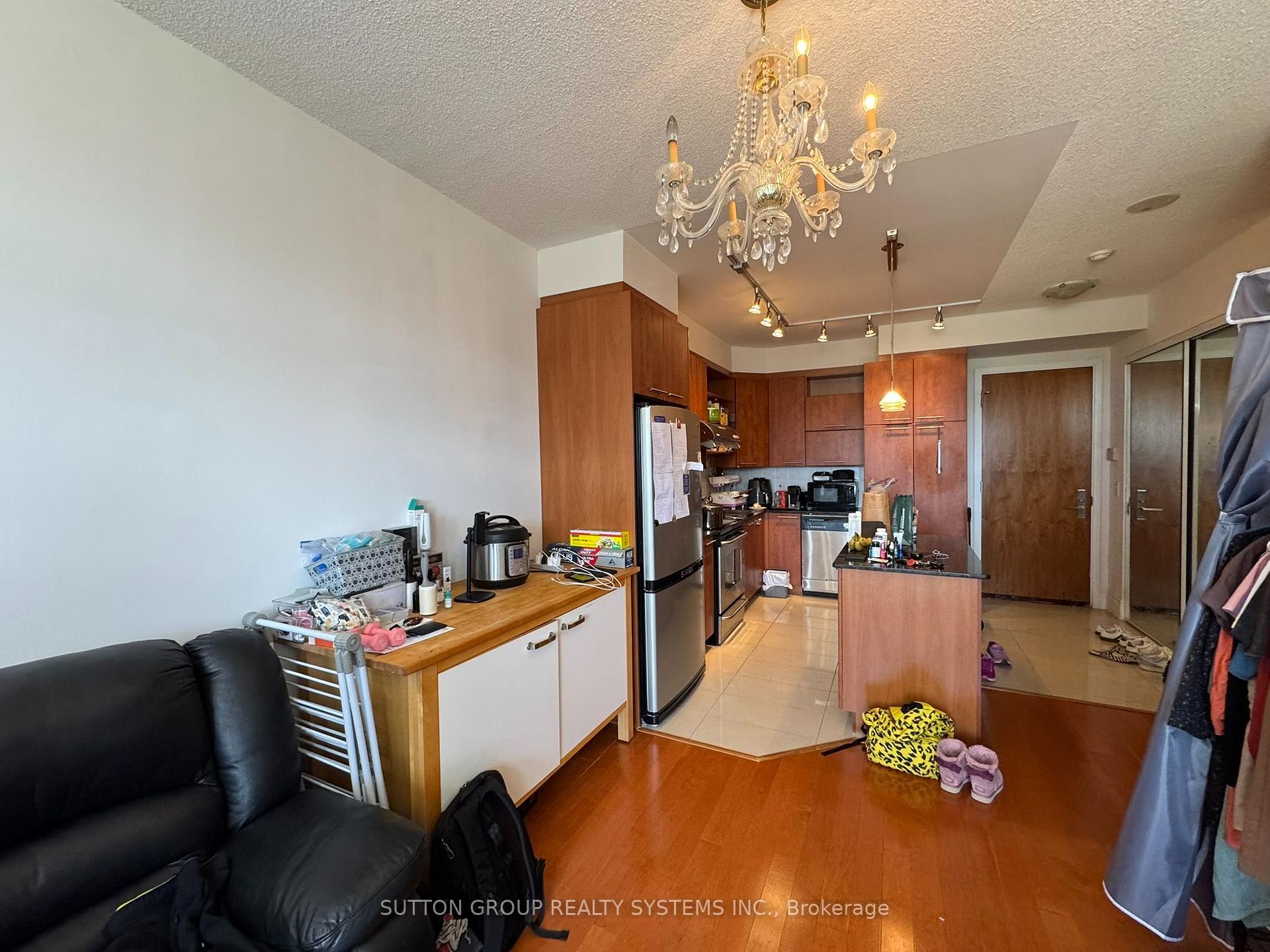 Photo 4 of Unit LPH5, 39 Galleria Parkway, Markham, Commerce Valley — HOMEH