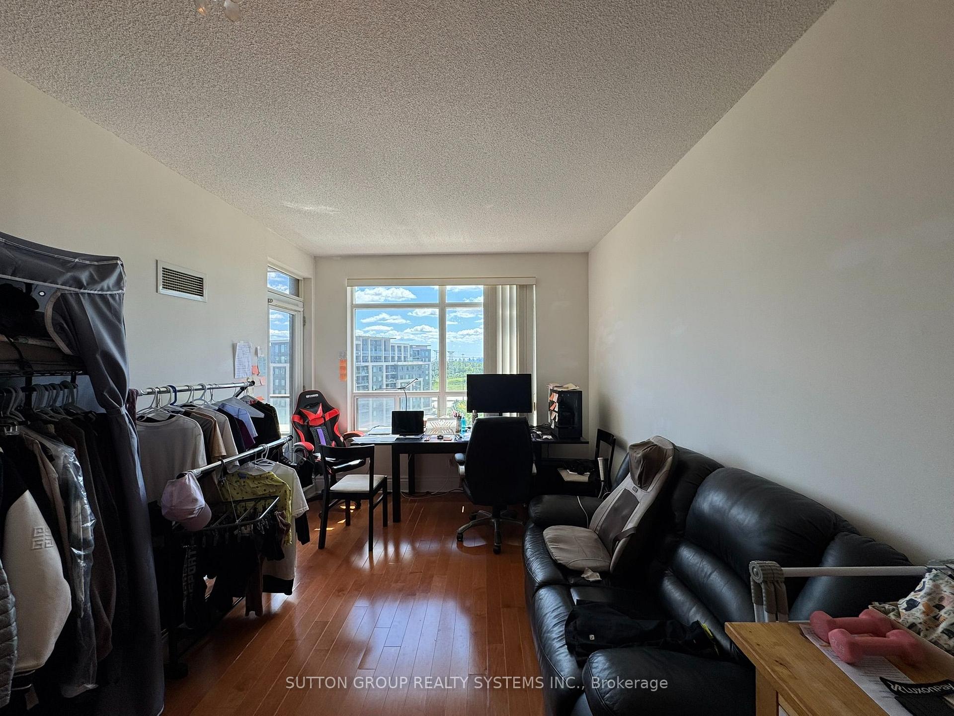 Photo 10 of Unit LPH5, 39 Galleria Parkway, Markham, Commerce Valley — HOMEH