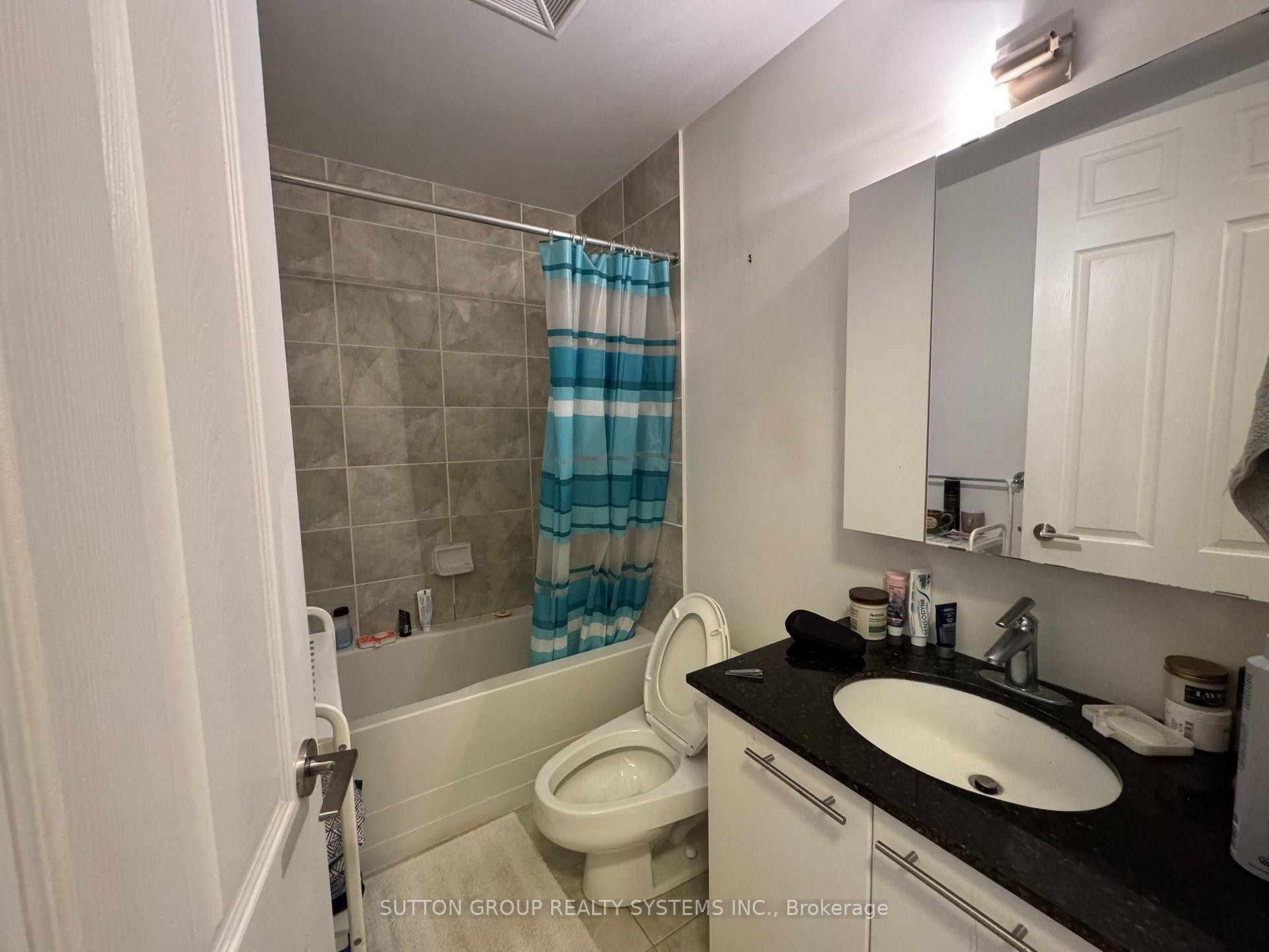 Photo 13 of Unit LPH5, 39 Galleria Parkway, Markham, Commerce Valley — HOMEH