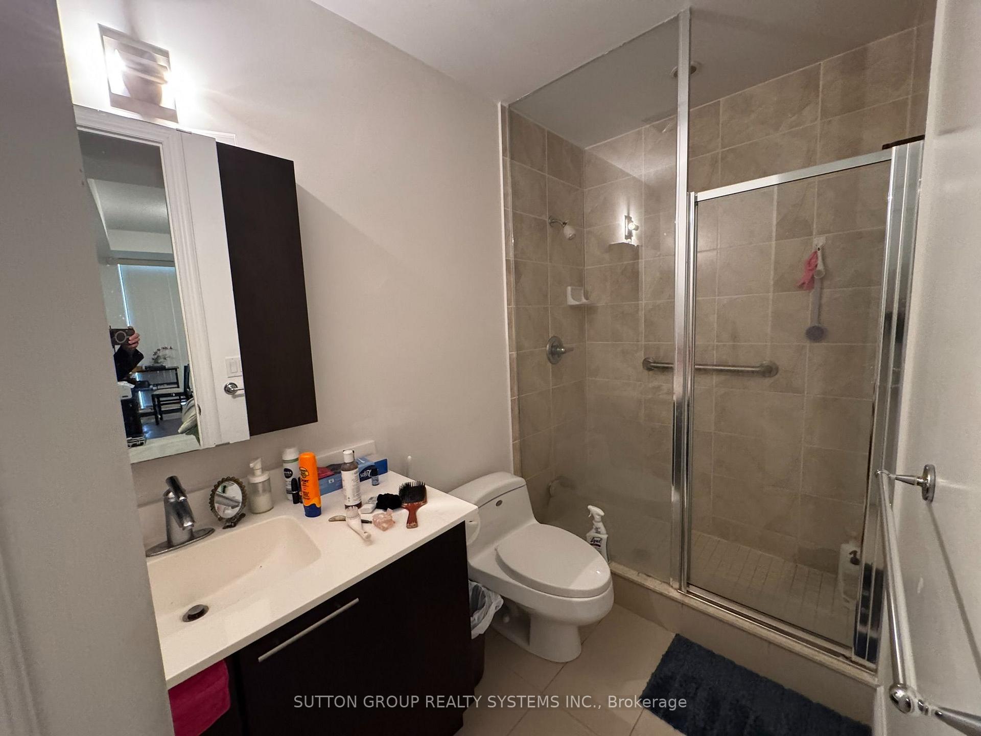 Photo 17 of Unit LPH5, 39 Galleria Parkway, Markham, Commerce Valley — HOMEH