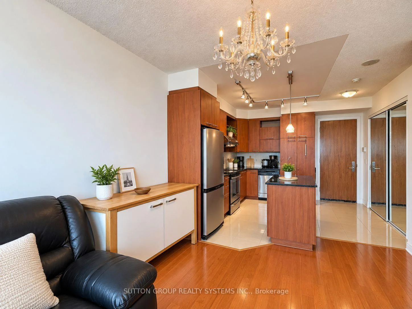 Photo 5 of Unit LPH5, 39 Galleria Parkway, Markham, Commerce Valley — HOMEH