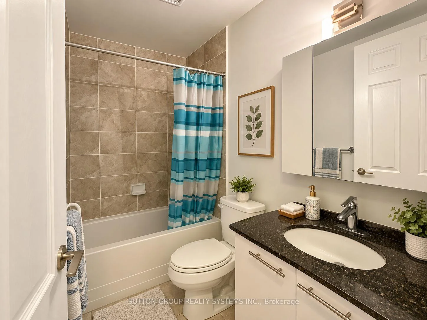 Photo 14 of Unit LPH5, 39 Galleria Parkway, Markham, Commerce Valley — HOMEH