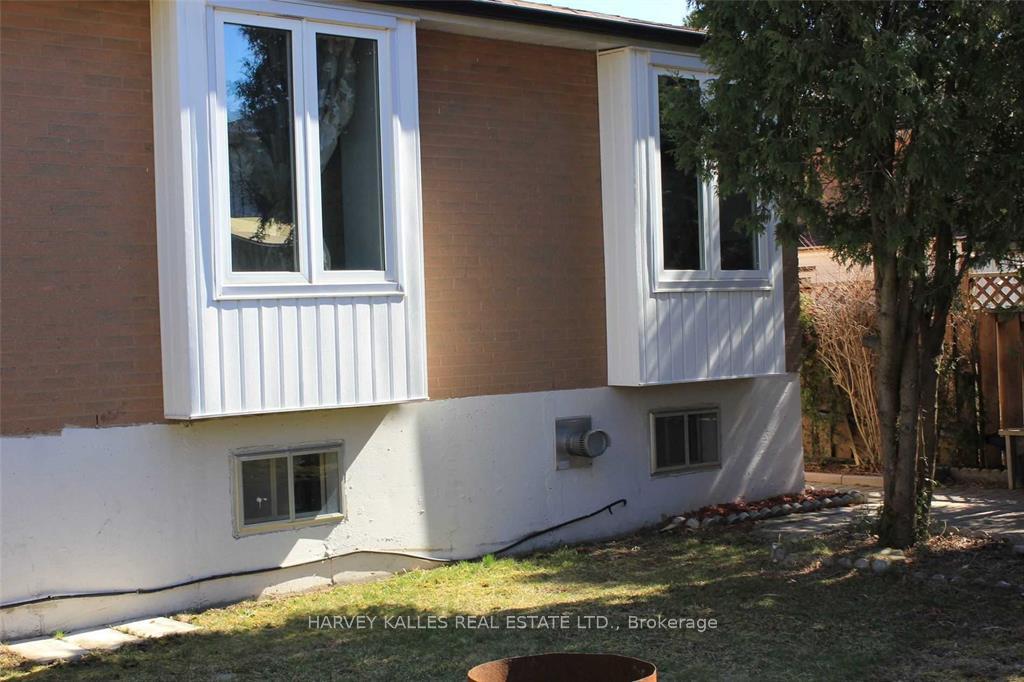 Photo 5 of 102 Goldcrest Road, Brampton, Northgate — HOMEH