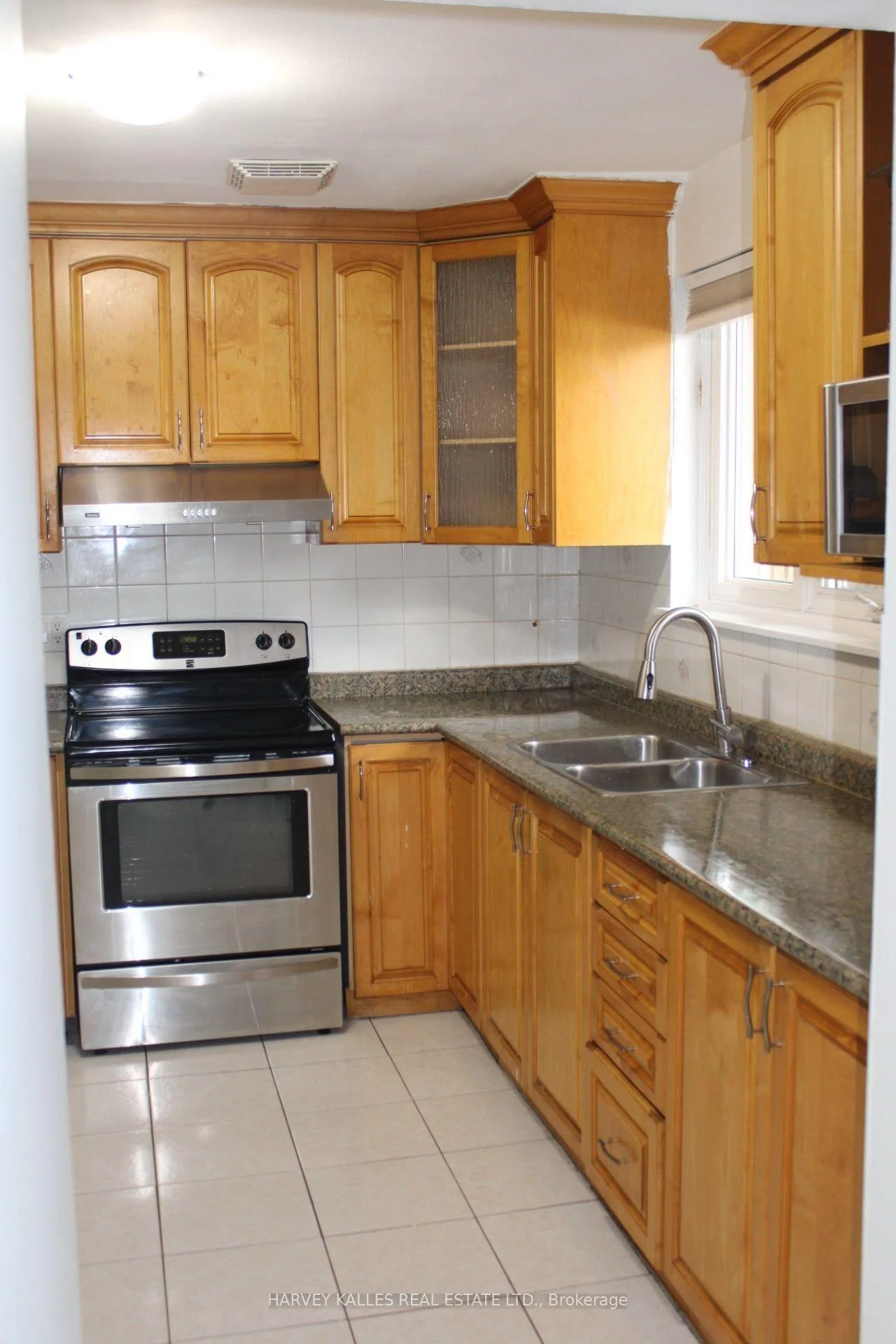 Photo 26 of 102 Goldcrest Road, Brampton, Northgate — HOMEH