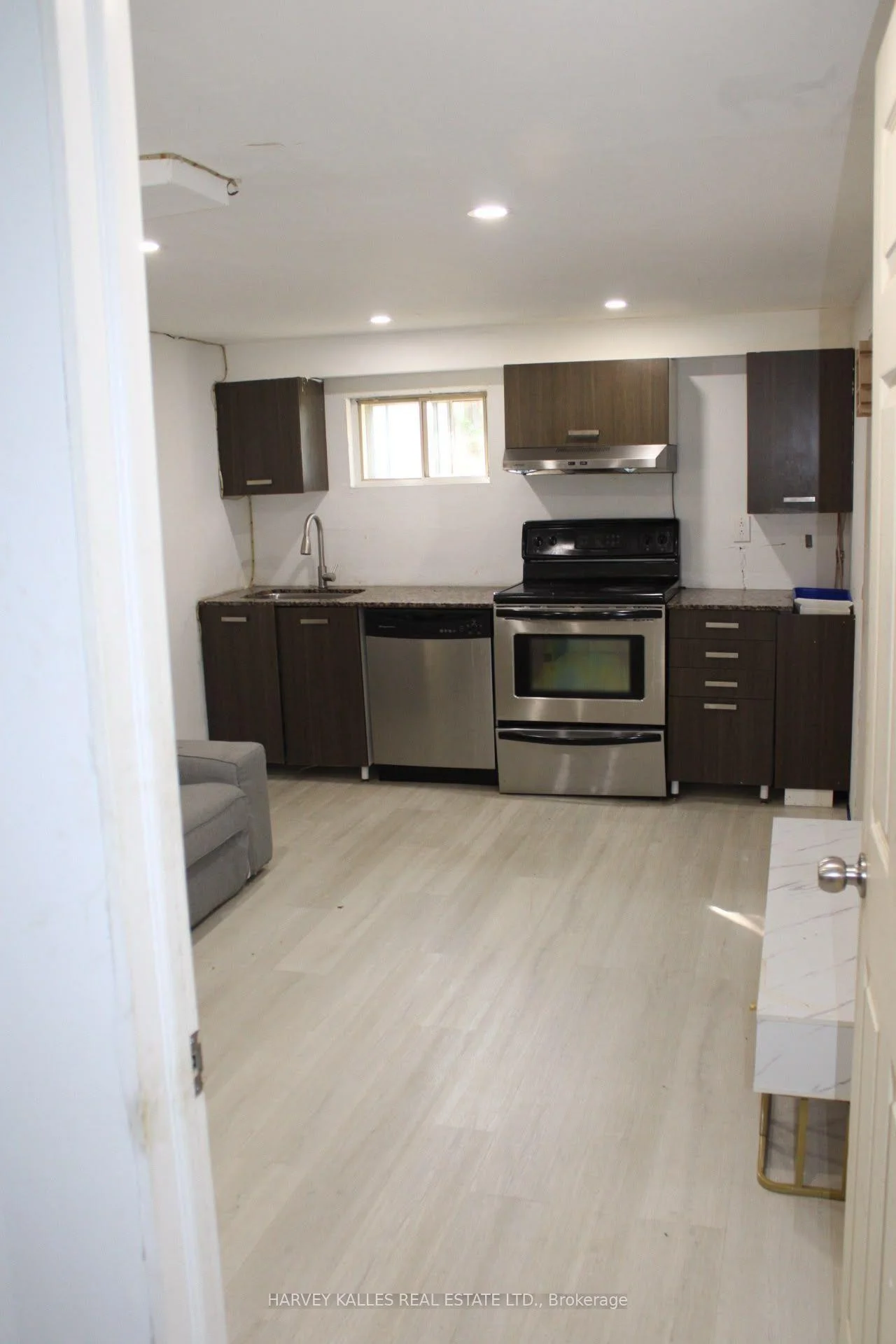 Photo 22 of 102 Goldcrest Road, Brampton, Northgate — HOMEH