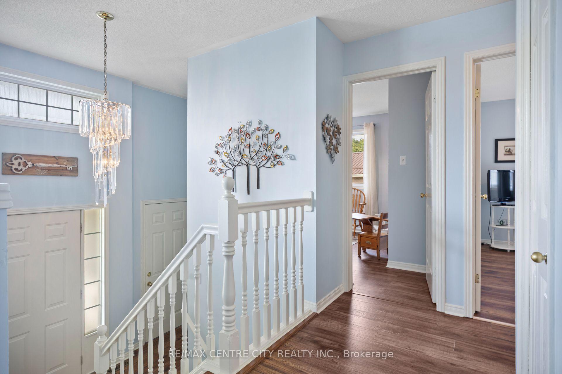 Photo 10 of 52 Donker Drive, St. Thomas — HOMEH