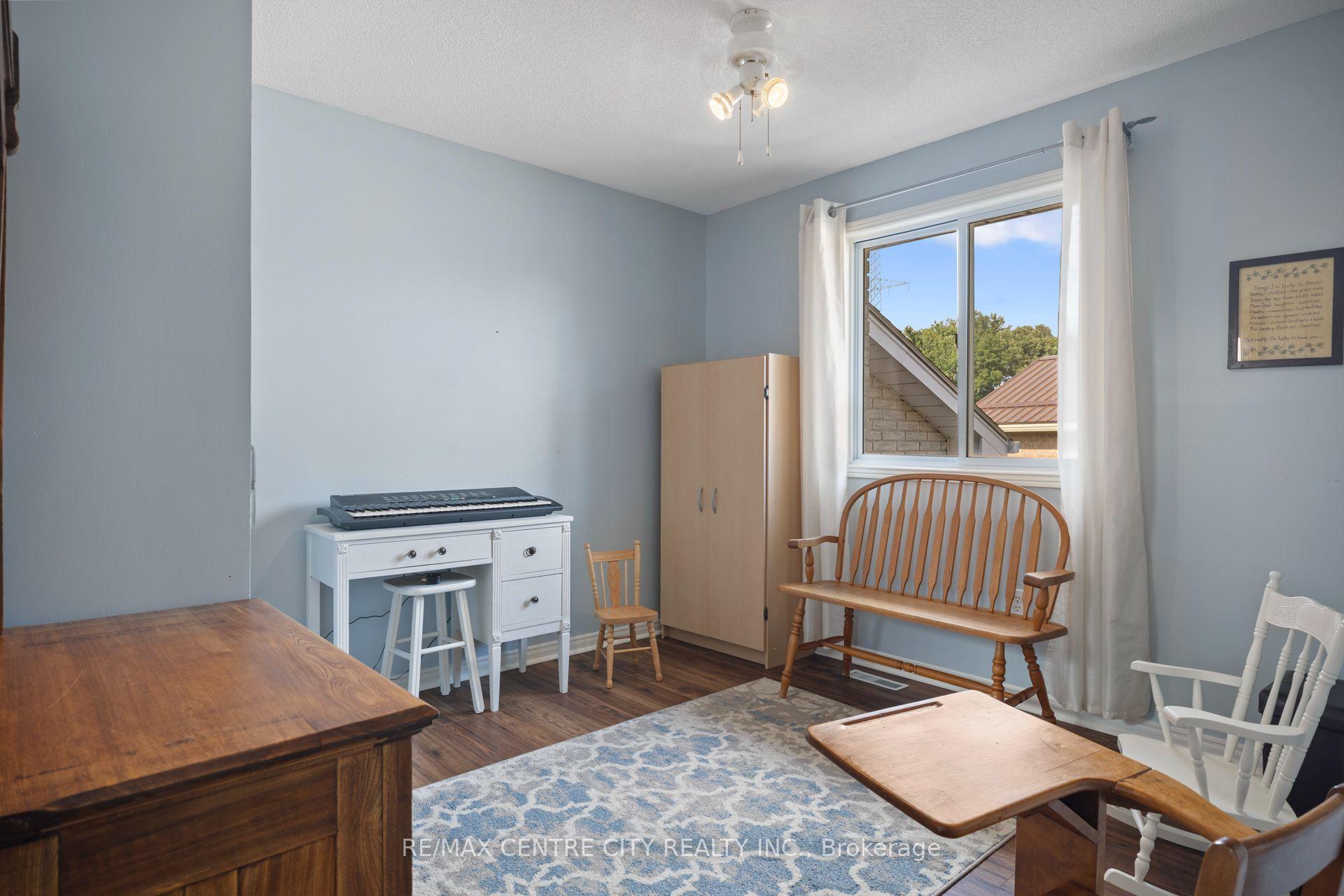 Photo 11 of 52 Donker Drive, St. Thomas — HOMEH