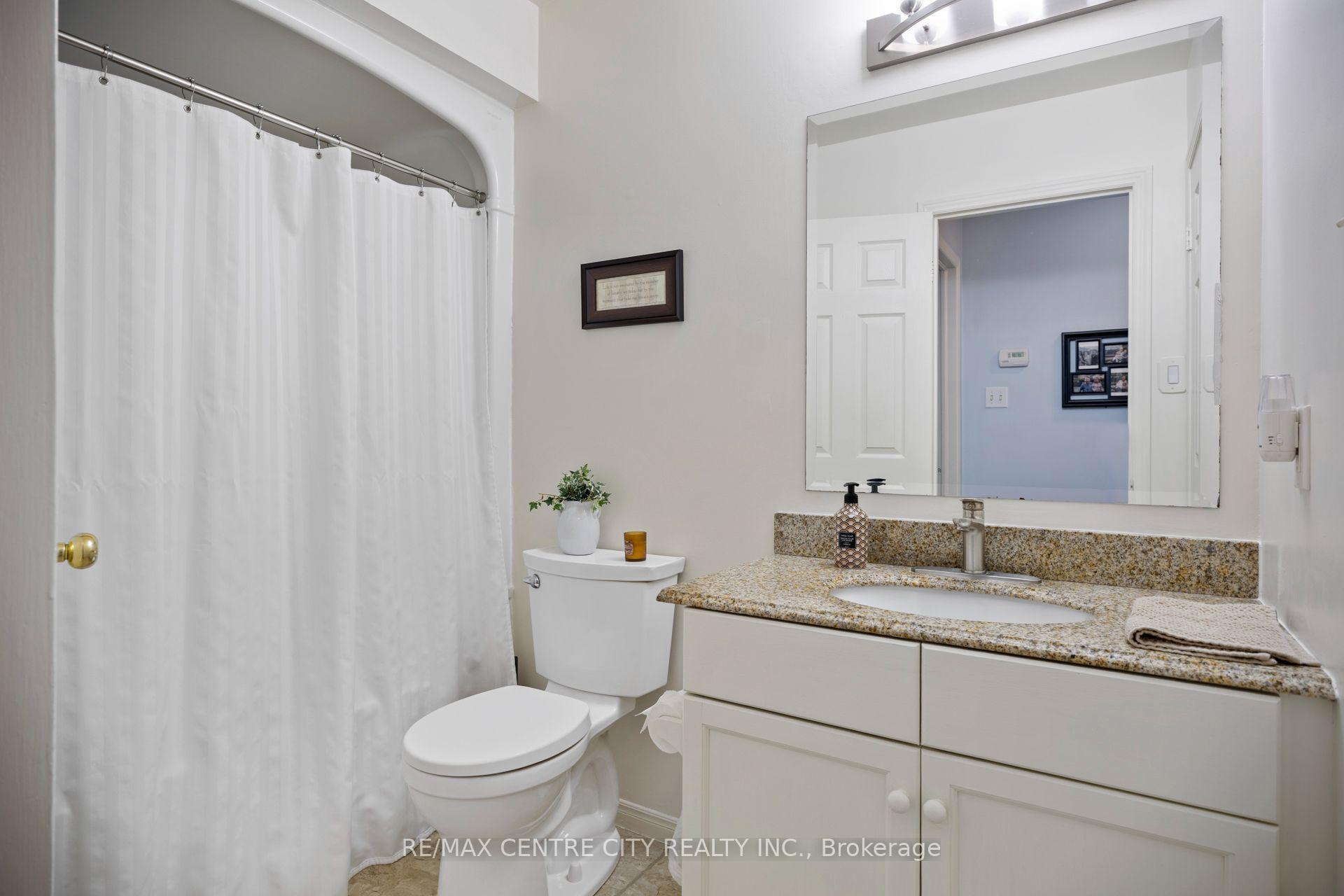 Photo 13 of 52 Donker Drive, St. Thomas — HOMEH