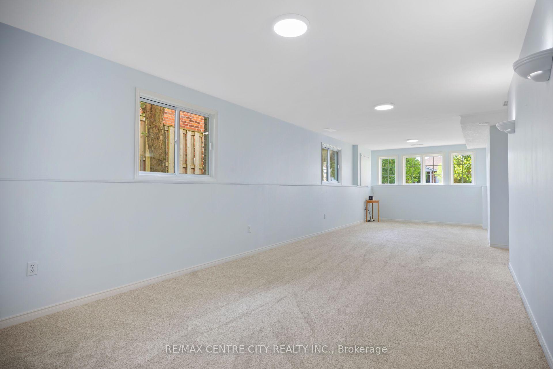 Photo 17 of 52 Donker Drive, St. Thomas — HOMEH