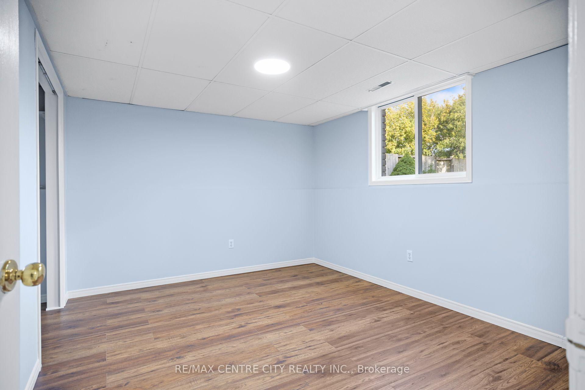 Photo 20 of 52 Donker Drive, St. Thomas — HOMEH