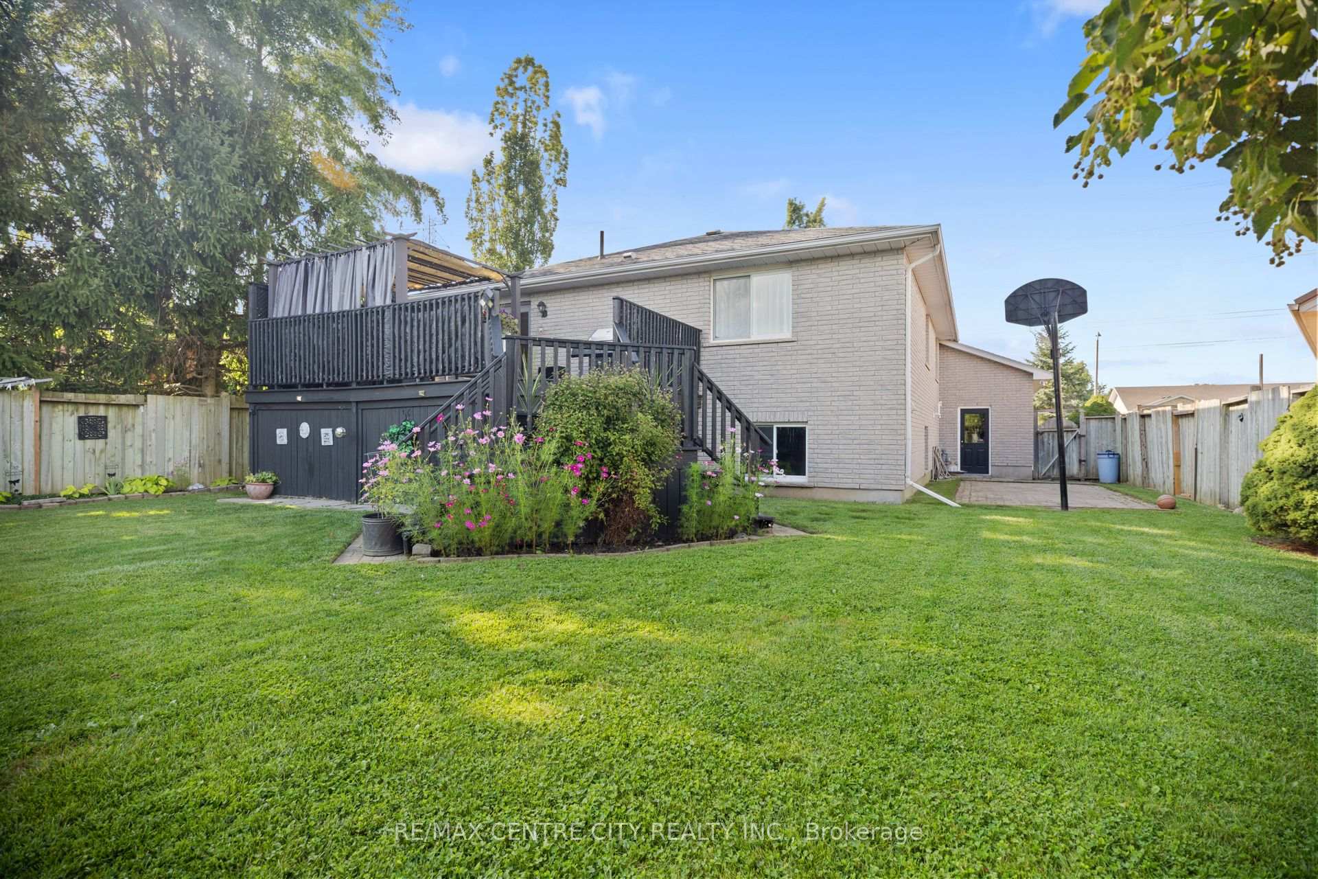 Photo 27 of 52 Donker Drive, St. Thomas — HOMEH