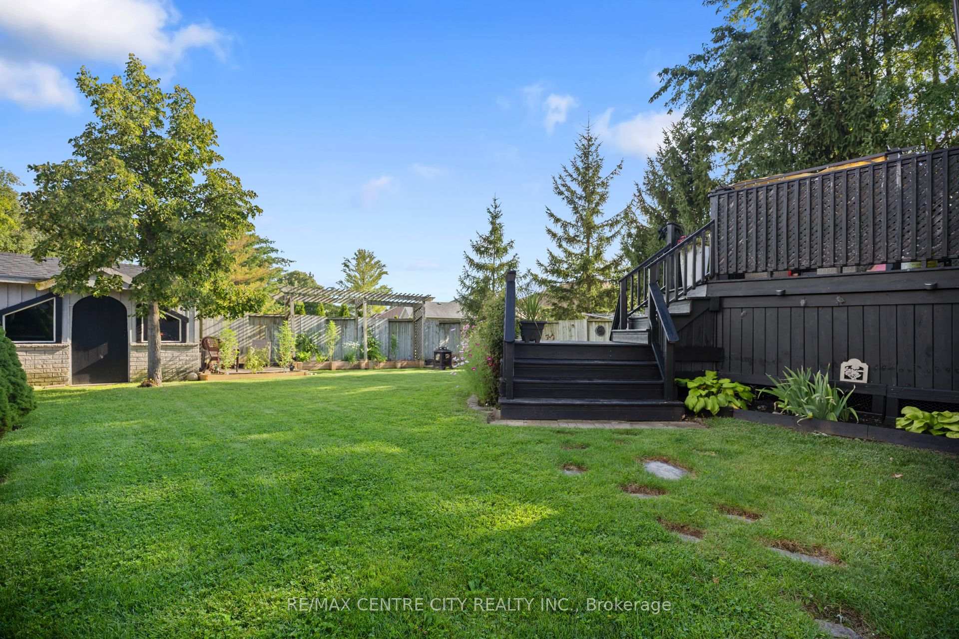 Photo 29 of 52 Donker Drive, St. Thomas — HOMEH