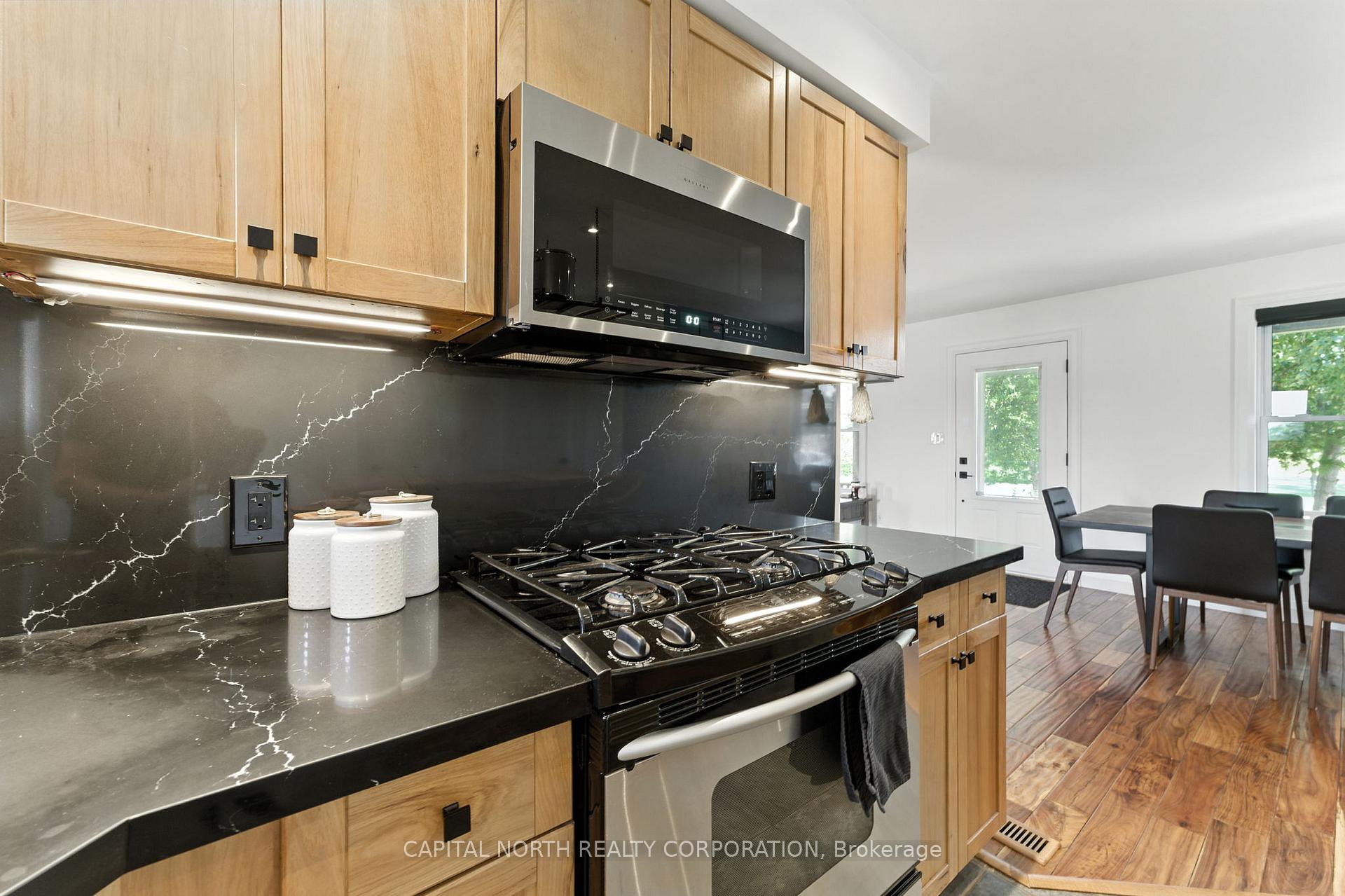 Photo 10 of 330 Concession 5 Road W, Hamilton, Rural Flamborough — HOMEH