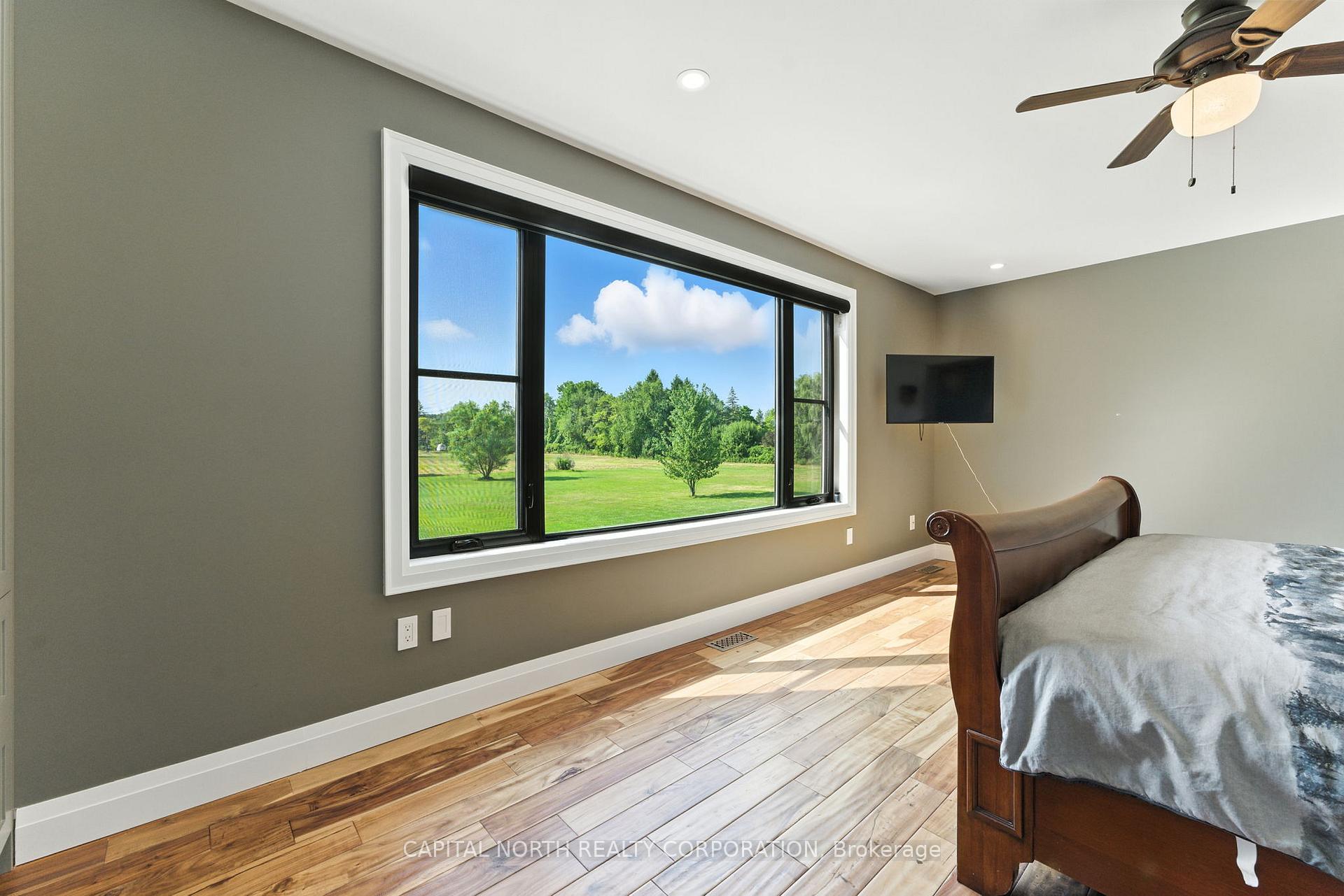 Photo 18 of 330 Concession 5 Road W, Hamilton, Rural Flamborough — HOMEH