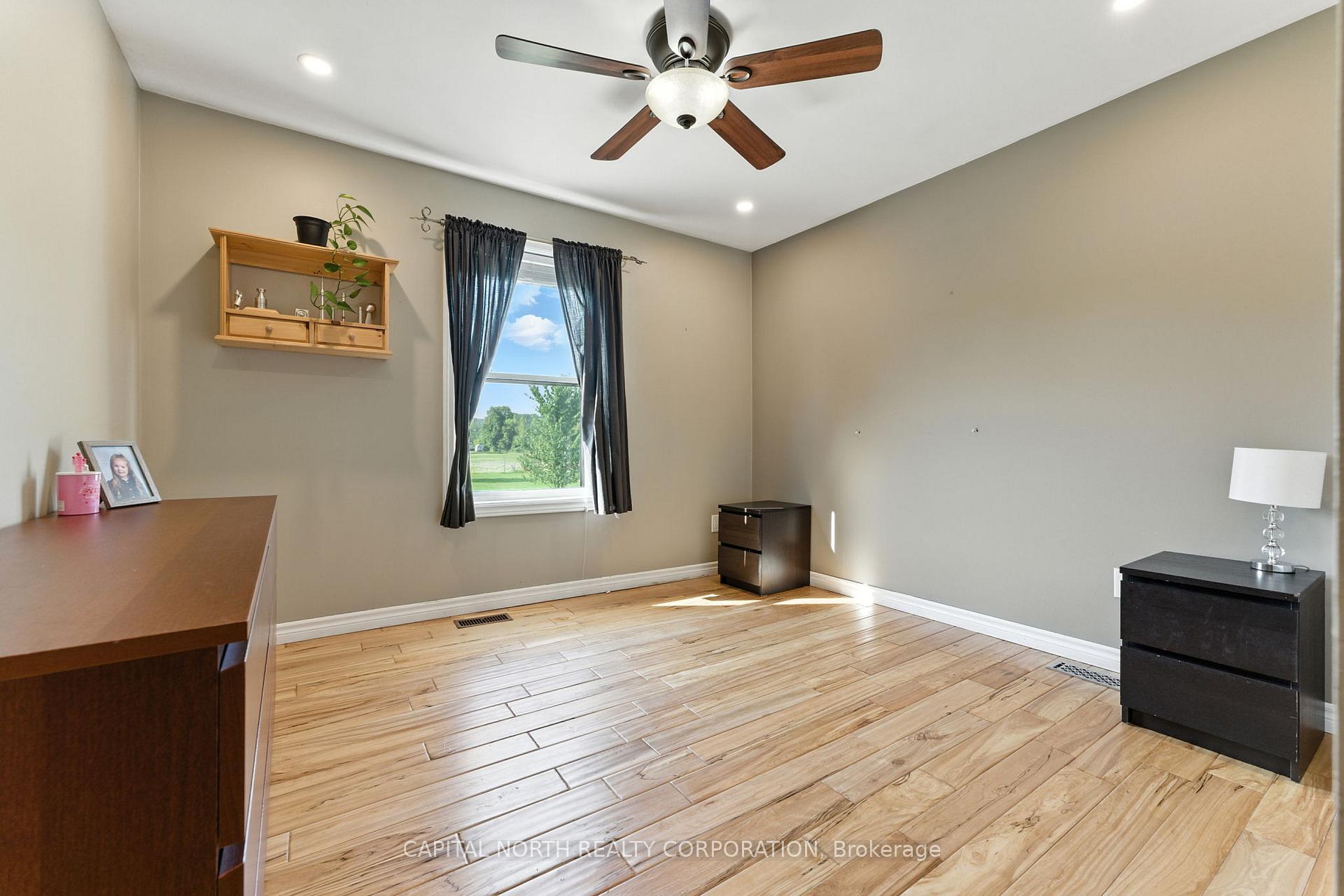Photo 21 of 330 Concession 5 Road W, Hamilton, Rural Flamborough — HOMEH
