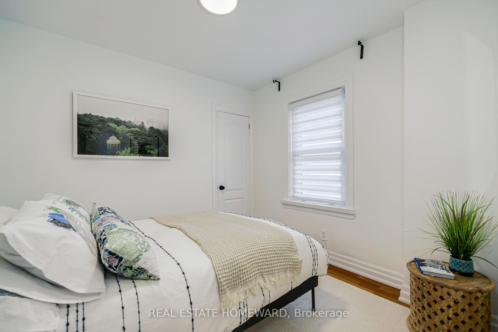 Photo 10 of 35 Memorial Park Avenue, Toronto, Danforth Village-East York — HOMEH