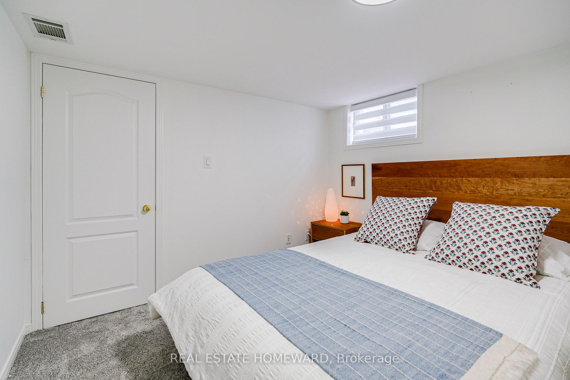 Photo 15 of 35 Memorial Park Avenue, Toronto, Danforth Village-East York — HOMEH