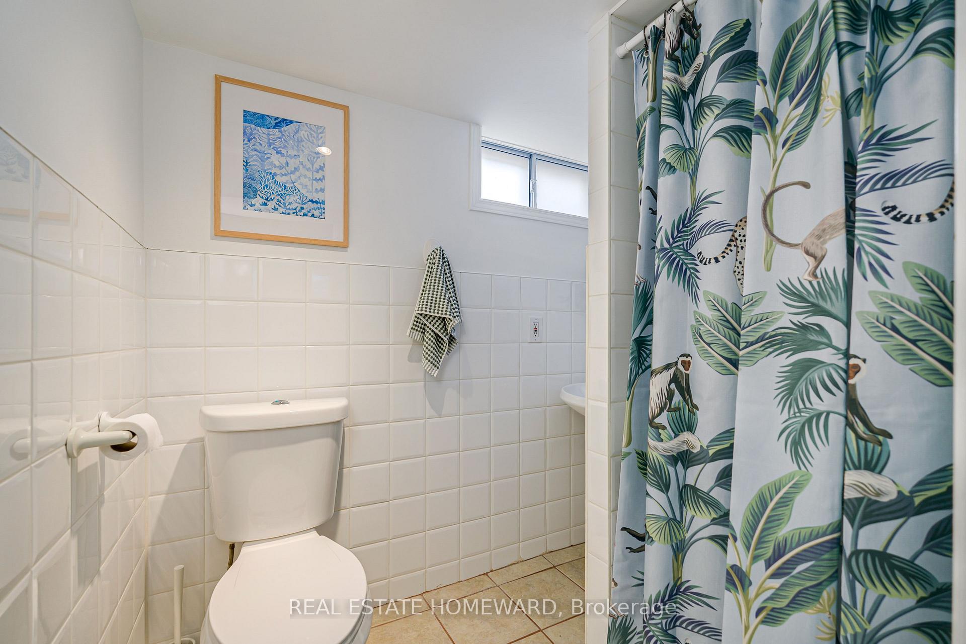 Photo 19 of 35 Memorial Park Avenue, Toronto, Danforth Village-East York — HOMEH