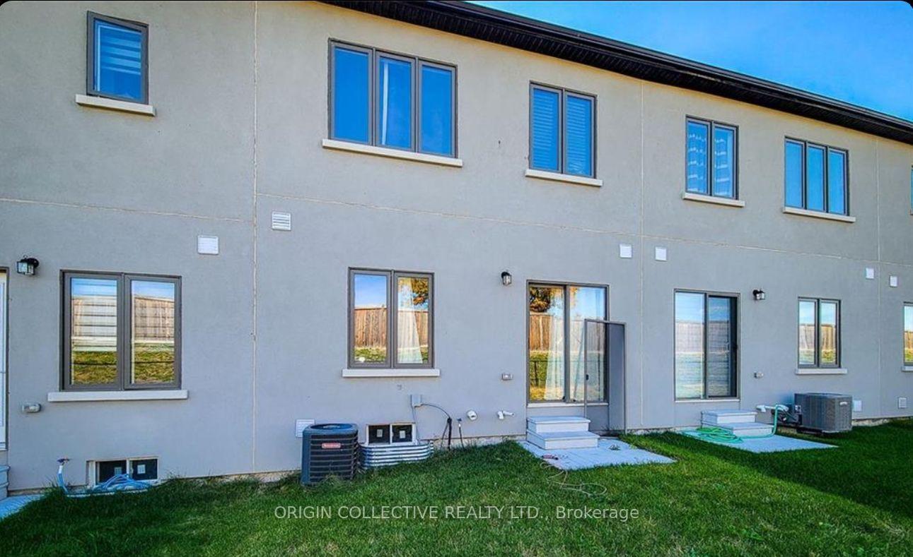Photo 23 of 91 Bilanski Farm Road, Brantford, Echo Place — HOMEH