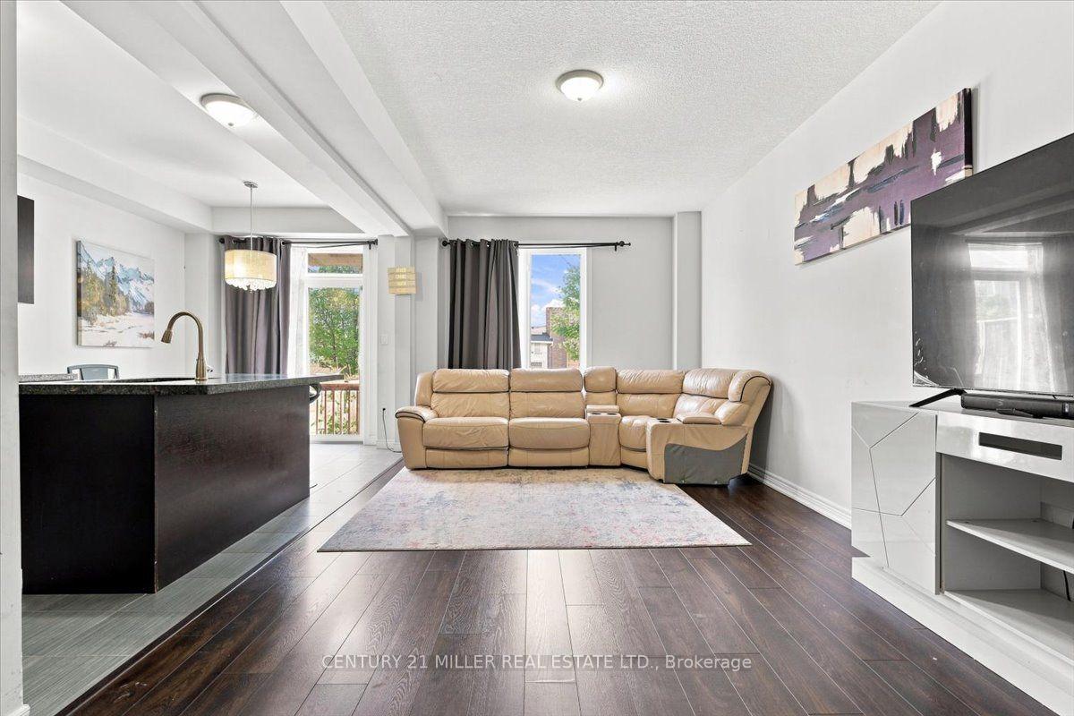 Photo 7 of Unit 30, 90 Raymond Road, Hamilton, Meadowlands — HOMEH