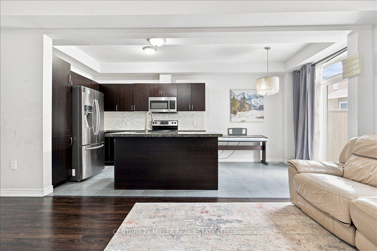 Photo 10 of Unit 30, 90 Raymond Road, Hamilton, Meadowlands — HOMEH