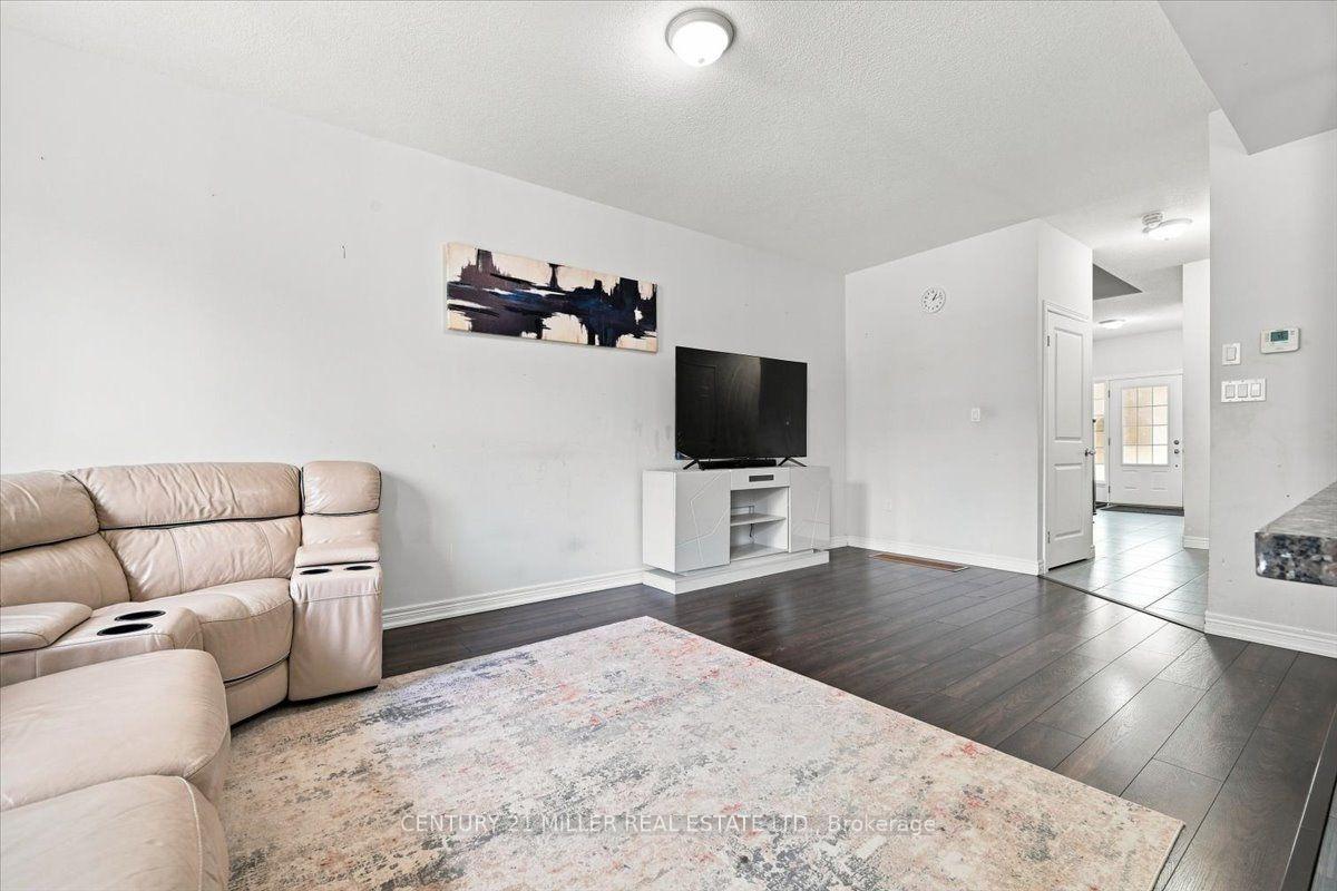 Photo 12 of Unit 30, 90 Raymond Road, Hamilton, Meadowlands — HOMEH