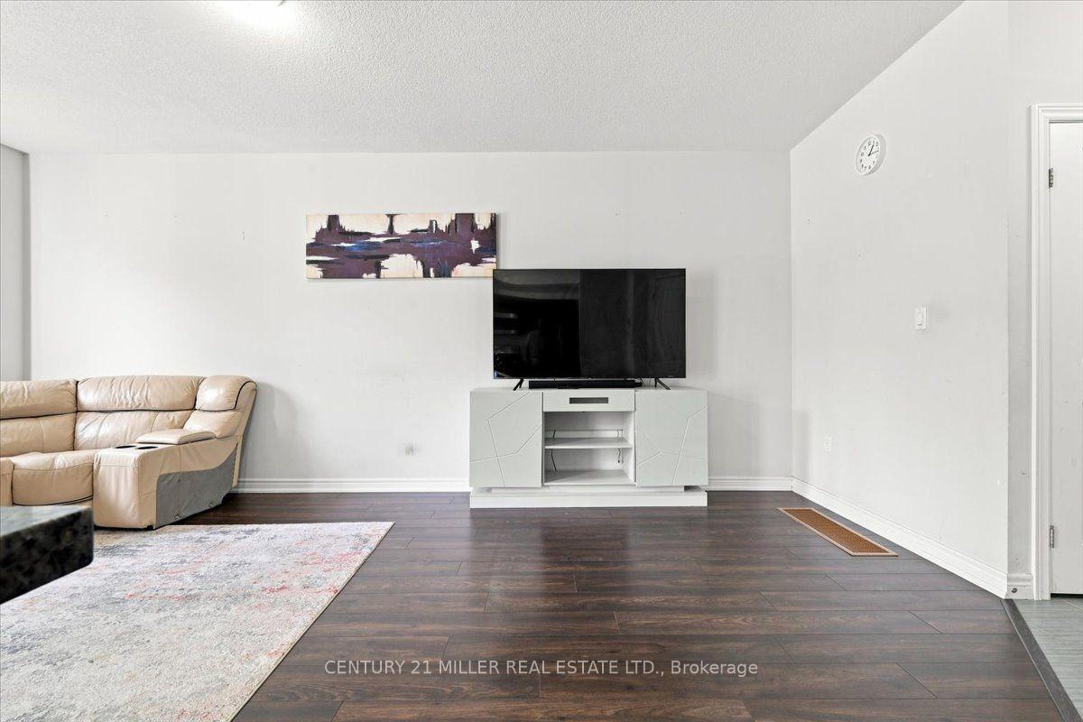 Photo 24 of Unit 30, 90 Raymond Road, Hamilton, Meadowlands — HOMEH