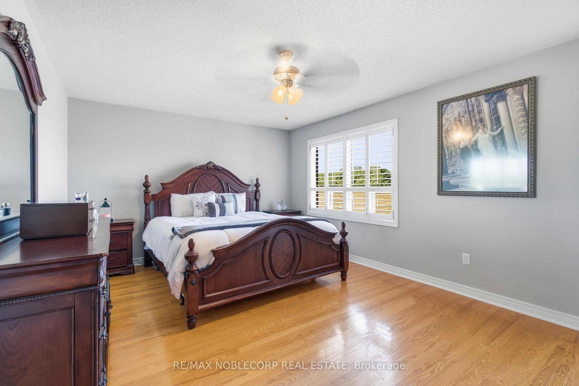 Photo 22 of 111 Emily Carr Crescent, Caledon, Bolton West — HOMEH